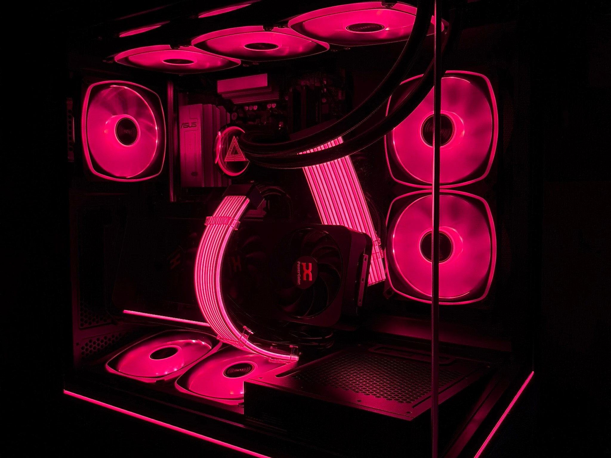 9070 XT | Ryzen 7 7800X3D | 32GB DDR5 | High End 4K Gaming PC | Steam OS Compatible