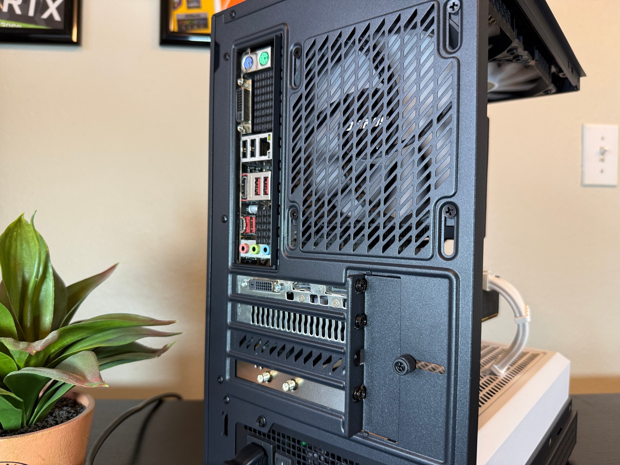 ⚫⚪GTX 1660 Super, Intel i7-7700, 16gb RAM, 512gb SSD⚫⚪Custom Gaming PC | Fortnite, GTA V, CoD, more!