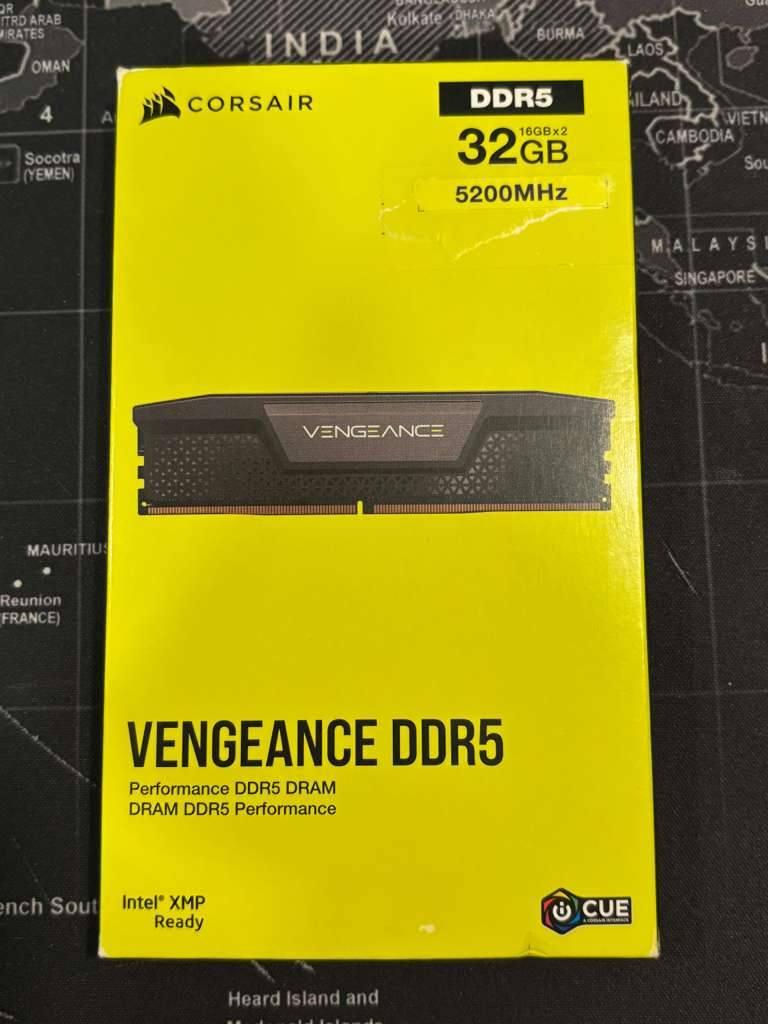CORSAIR VENGEANCE DDR5 RAM 32GB (2x16GB) 5200MHz Intel XMP - Black (CMK32GX5M2B5200C40)