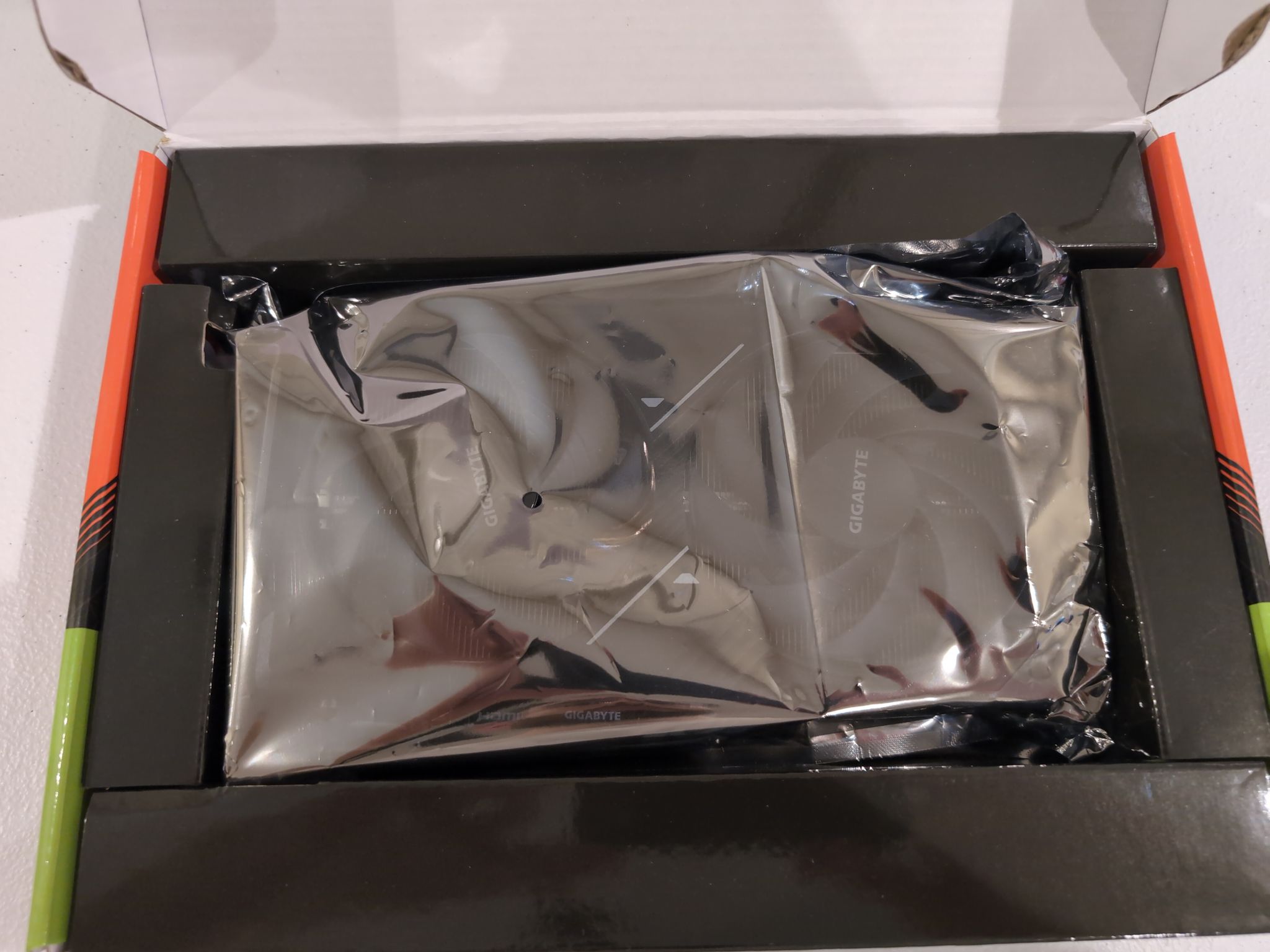GIGABYTE GeForce RTX 5060 Ti WINDFORCE 16G