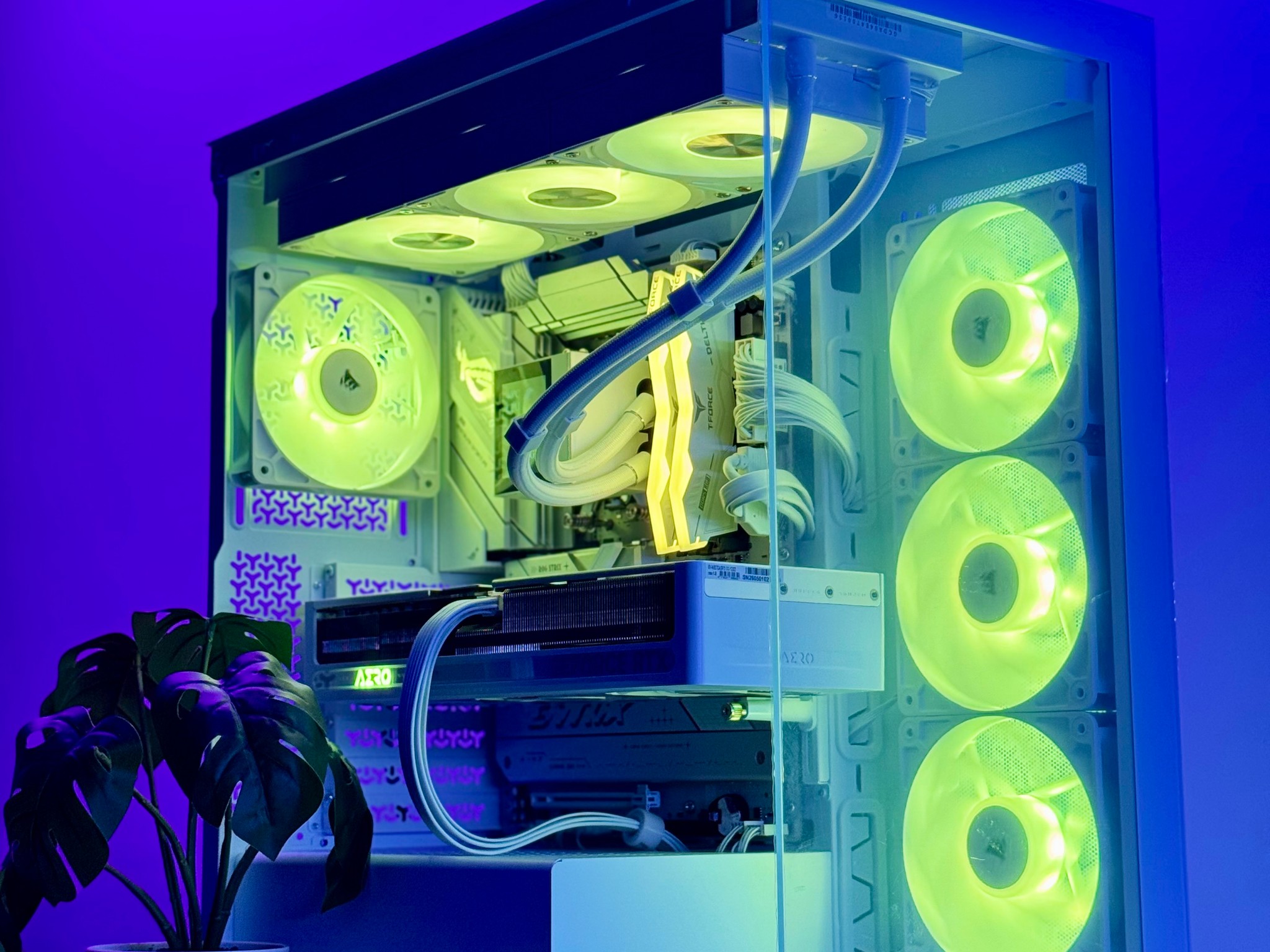 Shook PC Lightstar 💫 ✨ 5070 OC | Ryzen 9600X | 16GB DDR5 6000MHz | 1TB SSD