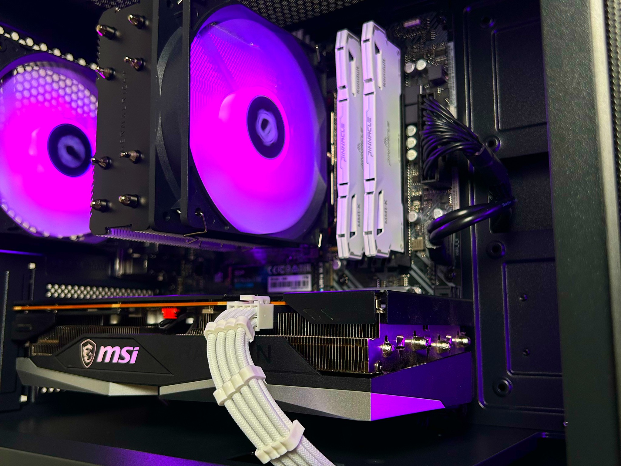 RX 6600XT | Ryzen 5 5500 | 1TB NVME | 16GB 3200MHz