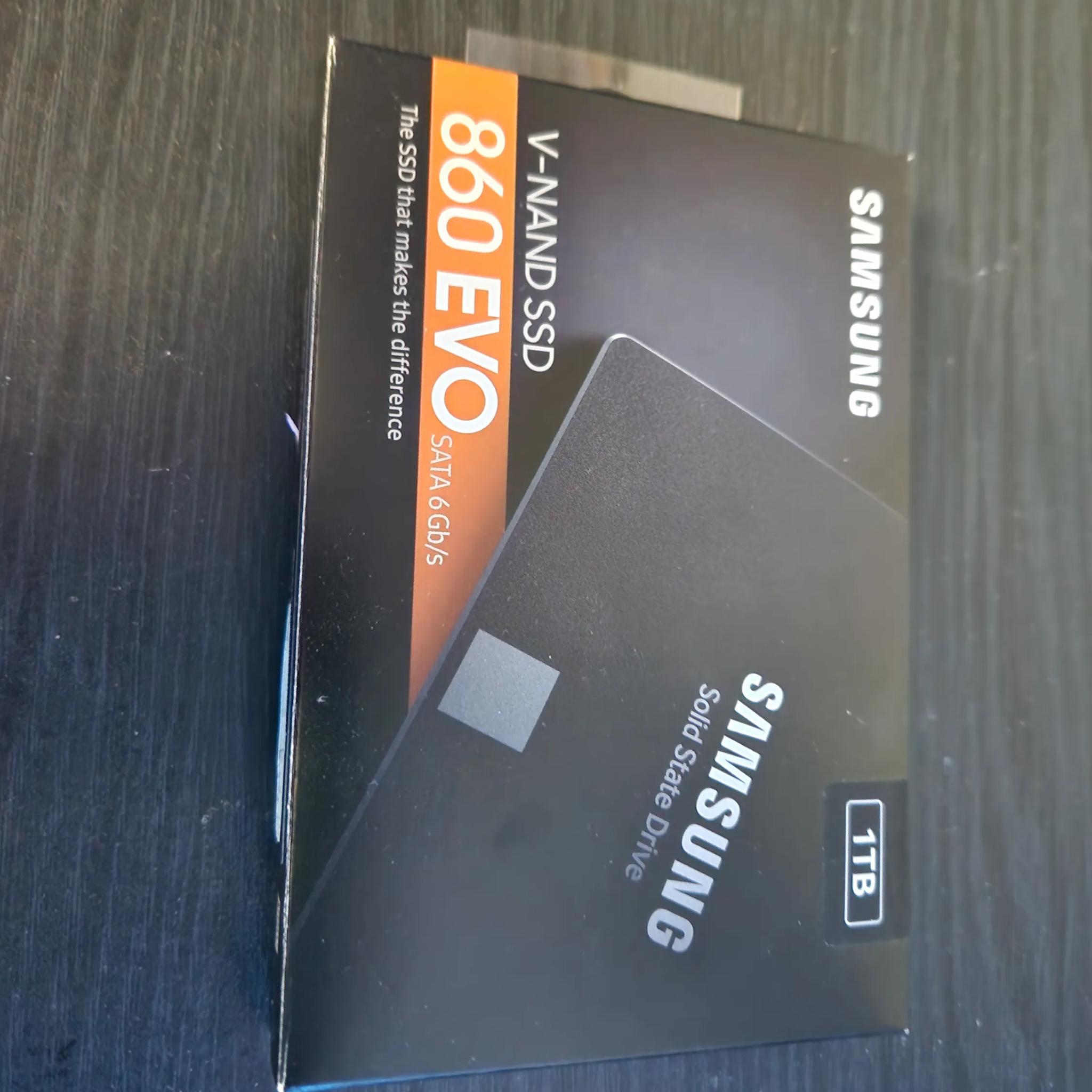 Samsung 860 Evo 1 TB 2.5" Solid State Drive