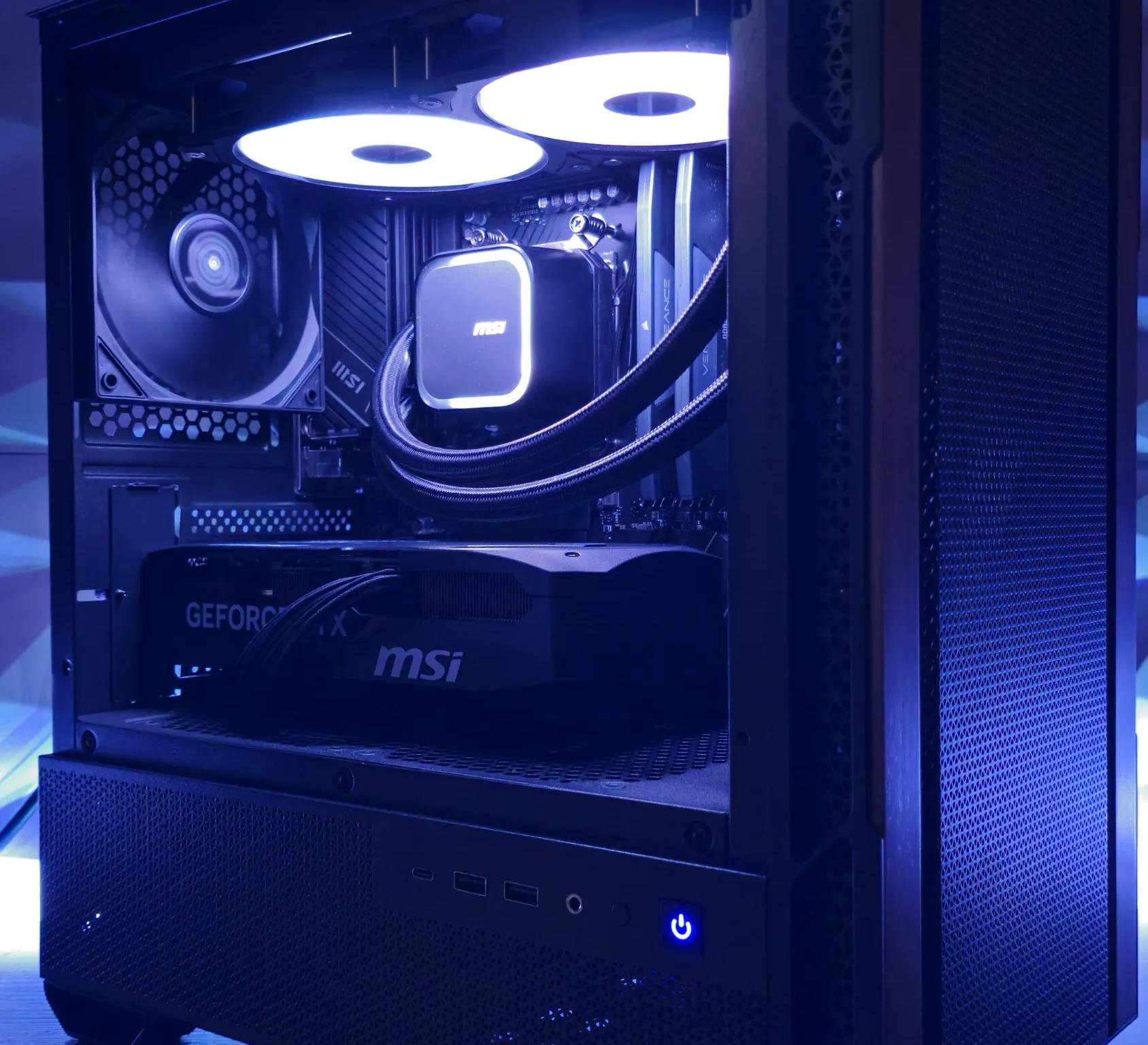 New GeForce RTX 5070 with AMD Ryzen 7600x 32GB DDR5 RAM WiFi