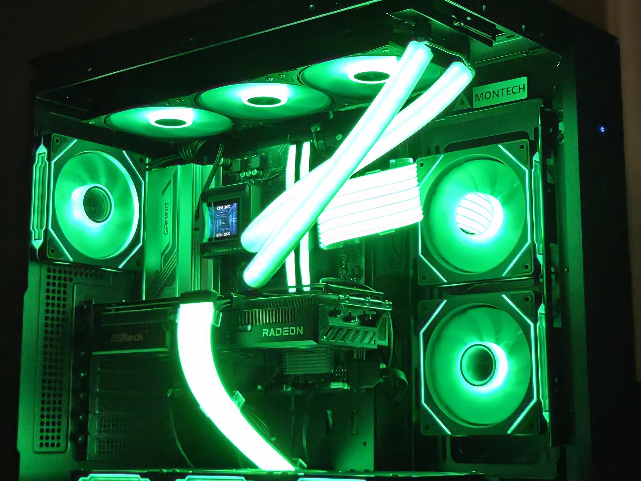 The Dark Knight! 🦇 | RX 9070 16GB | Ryzen 5 9600X | 32GB DDR5 6000 | 1TB NVMe | LCD Display!