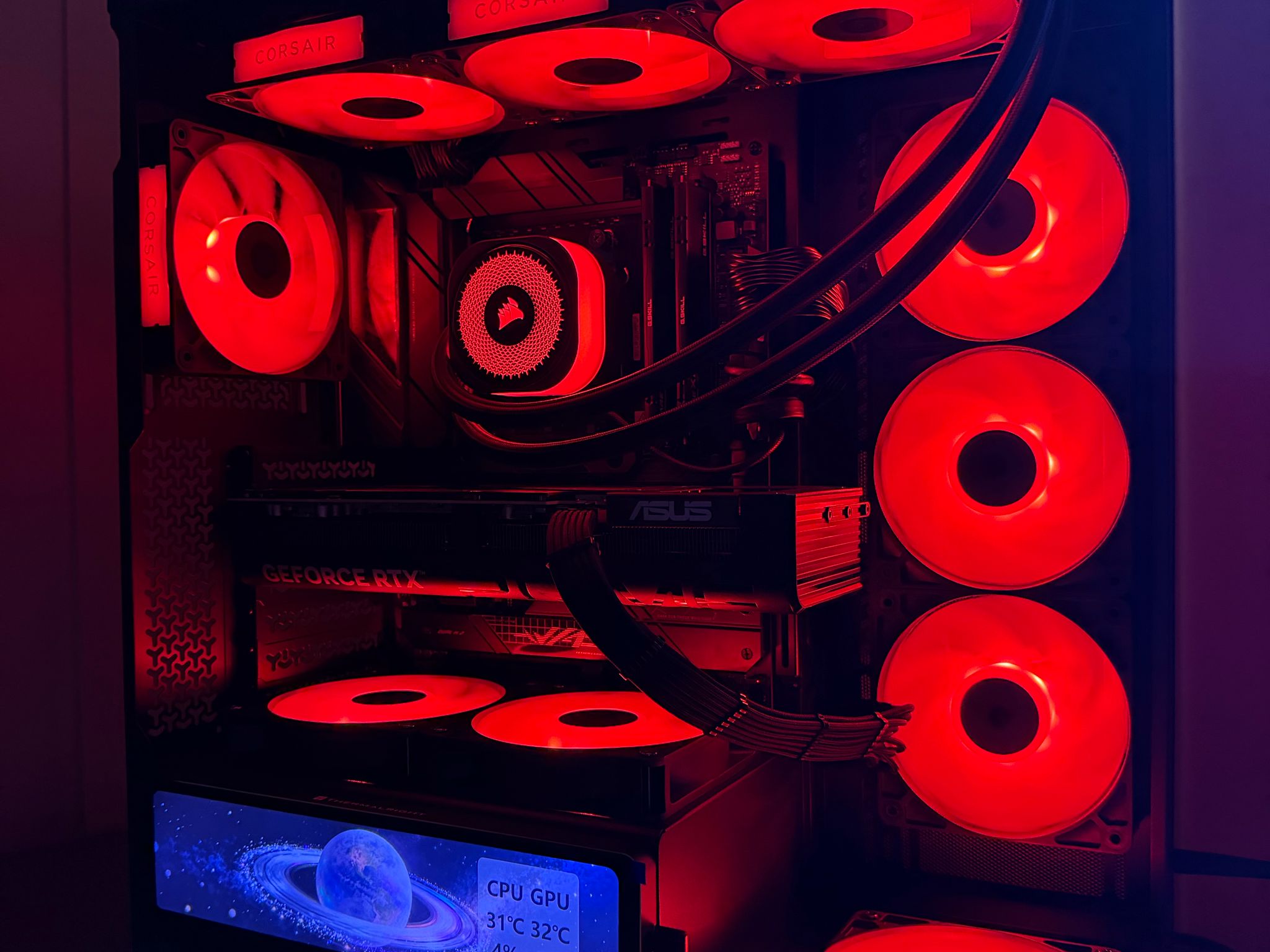 "Event Horizon" Ryzen 7 7800X3D, RTX 5070 Ti 16GB, 32GB DDR5-6000, 2TB Gen4 NVMe, 11.3" LCD Display