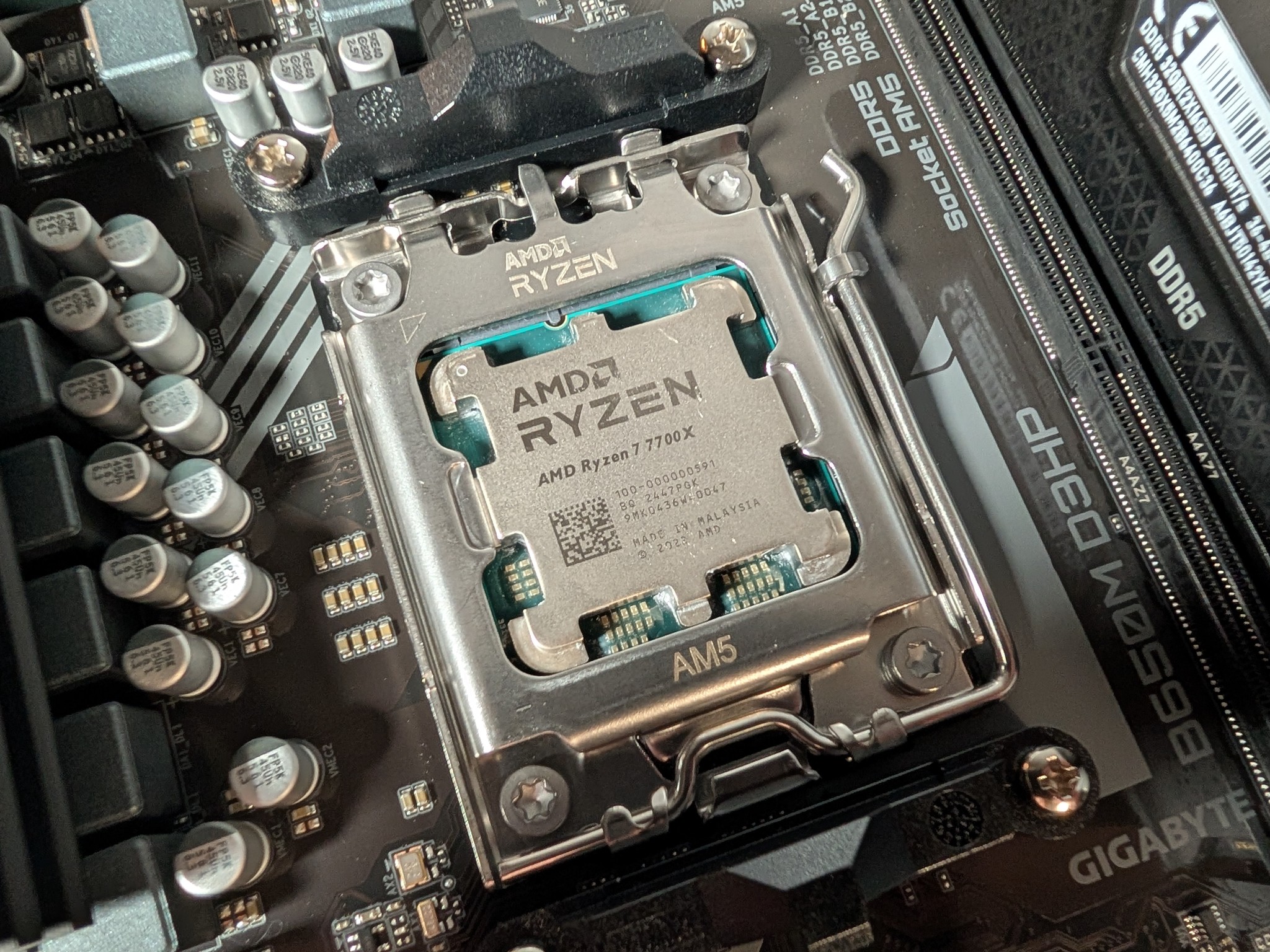 AM5 CPU + Motherboard + DDR5 Bundle