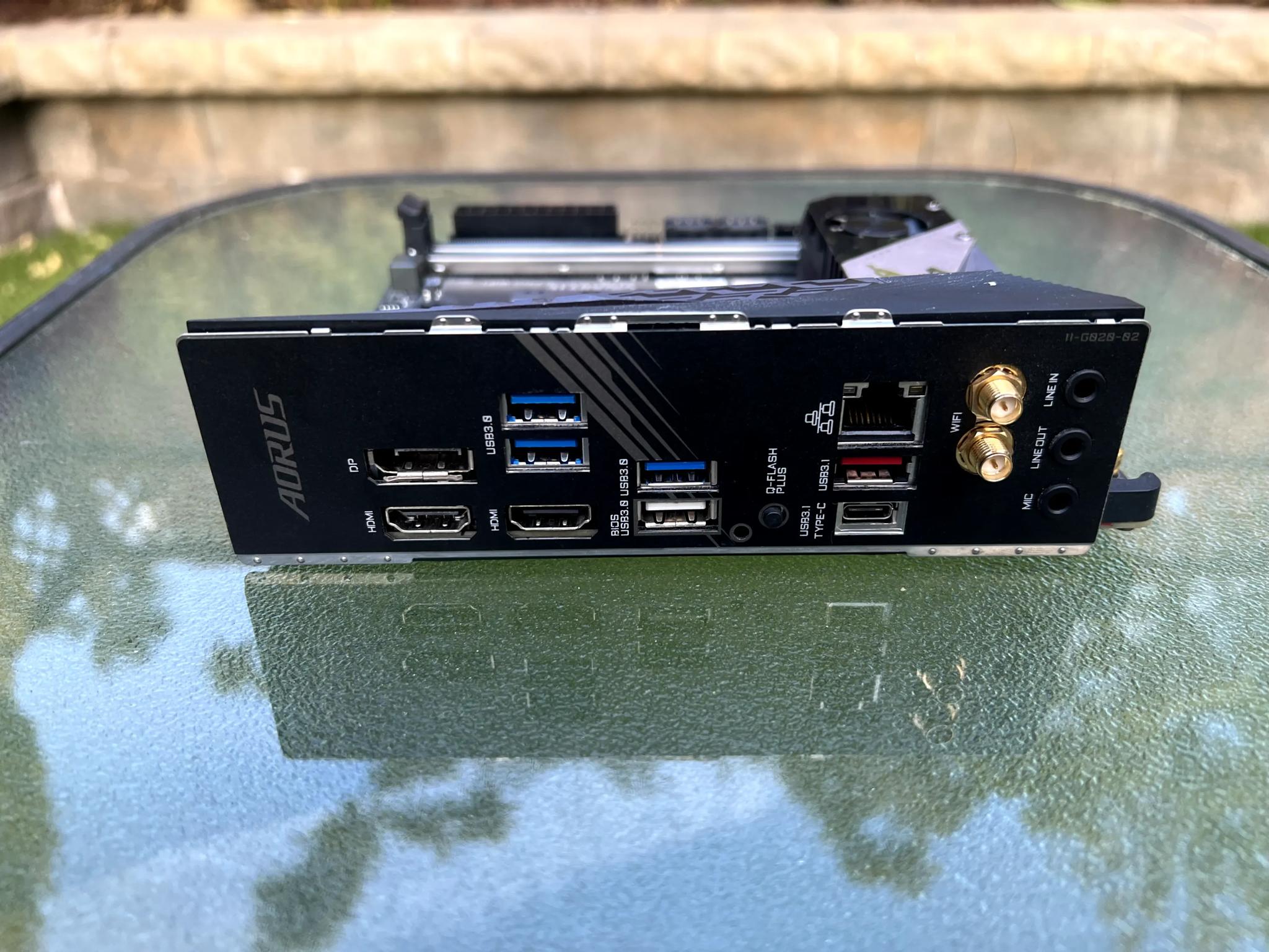 USED GIGABYTE X570I AORUS PRO WIFI - READ