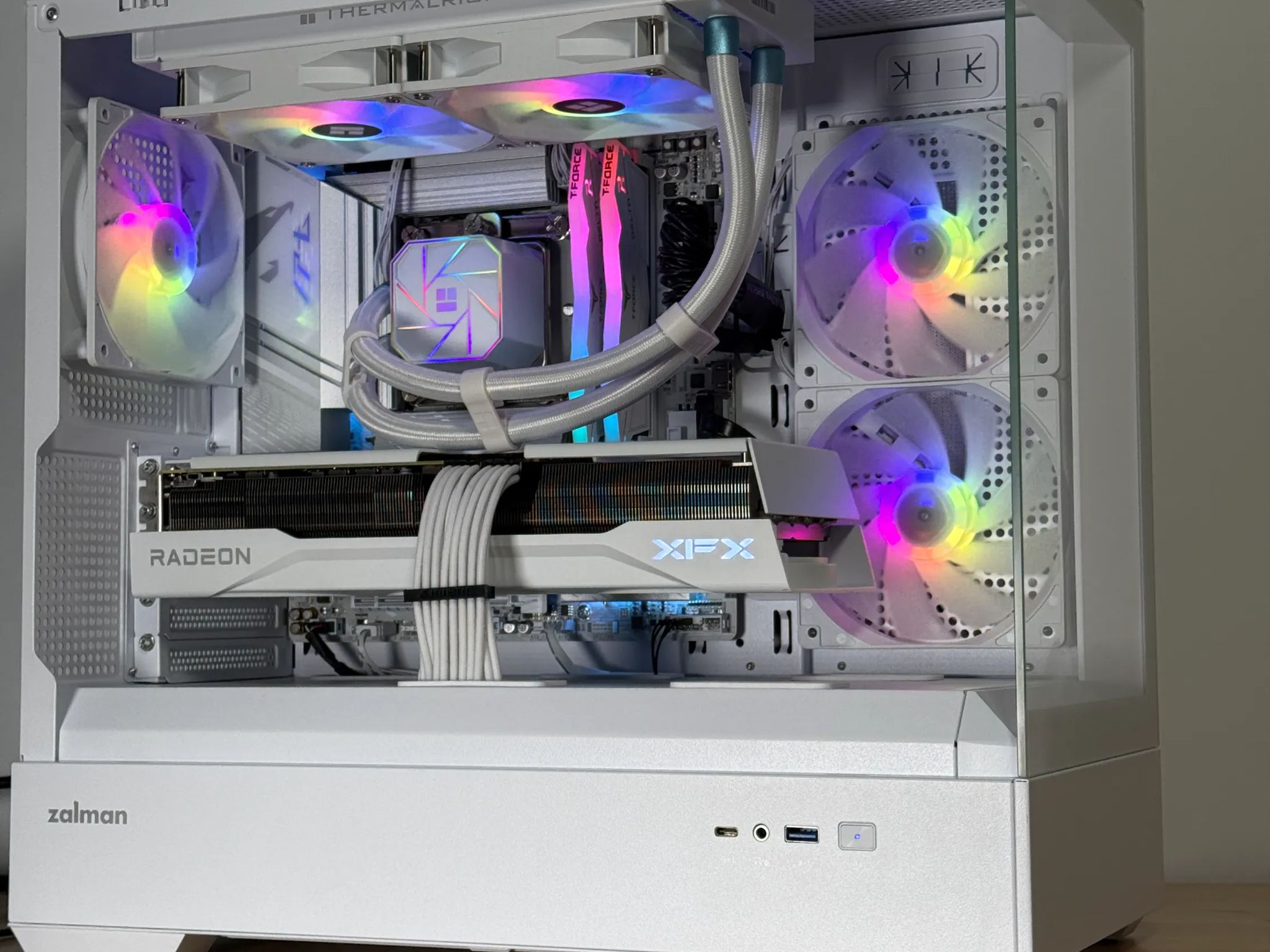 RX 9070 and Intel Core Ultra 7 265k