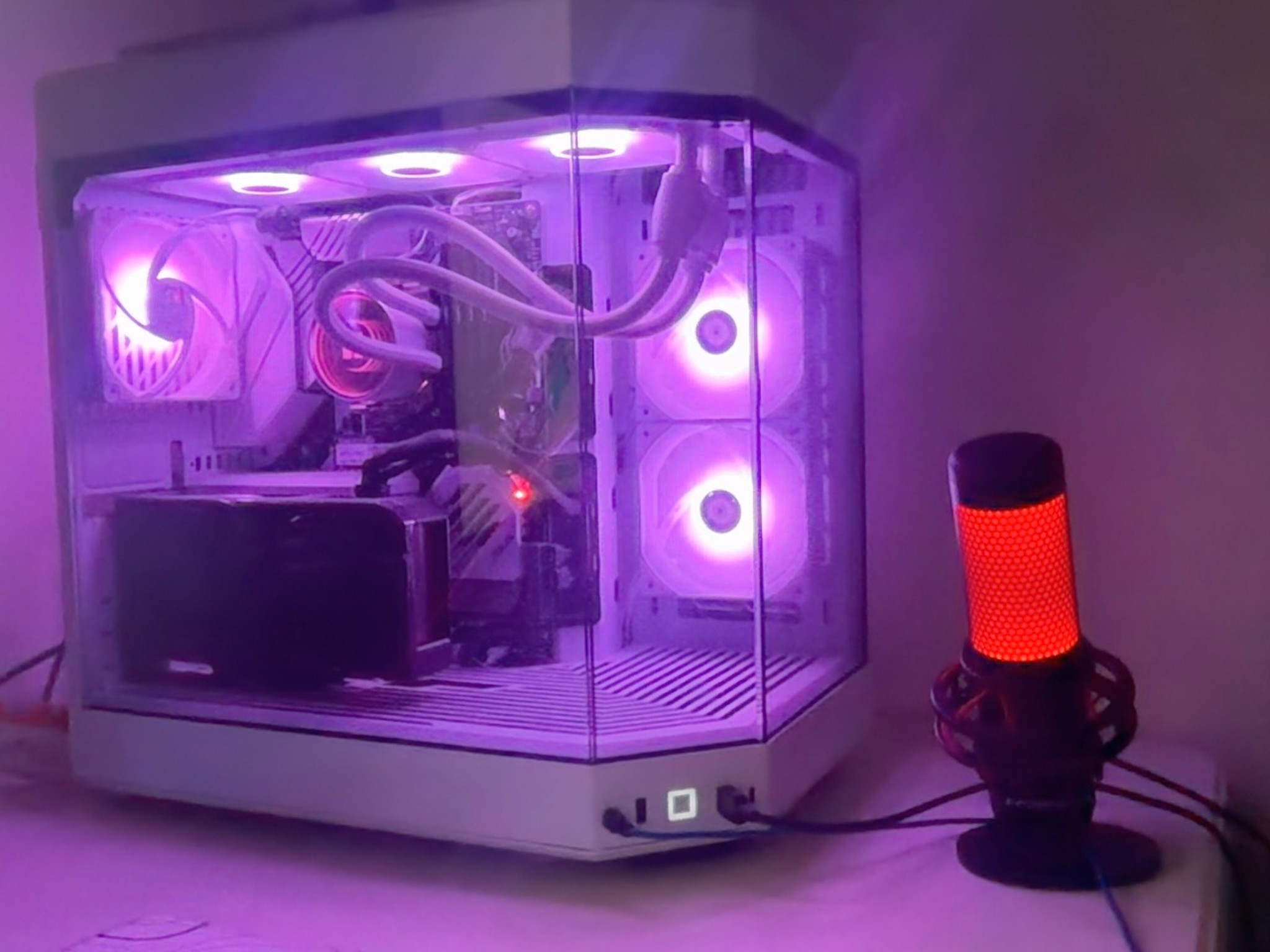 GeForce RTX 4070 Custom Beast Gaming PC - Ryzen 9 Water Cooled + 128GB RAM - 1000W Corsair PSU
