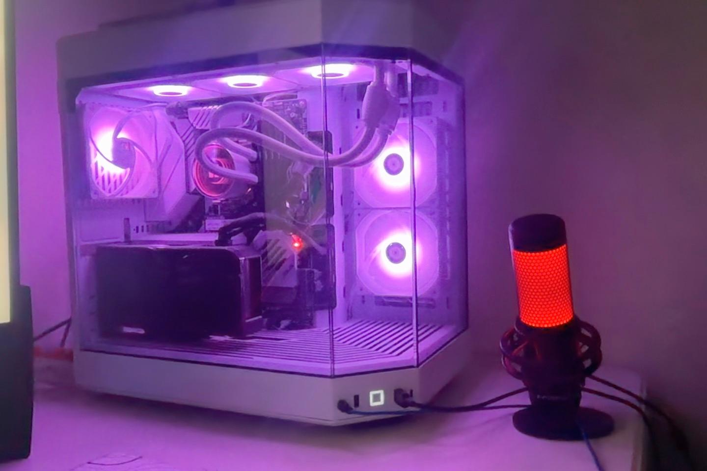 GeForce RTX 4070 Custom Beast Gaming PC - Ryzen 9 Water Cooled + 128GB RAM - 1000W Corsair PSU
