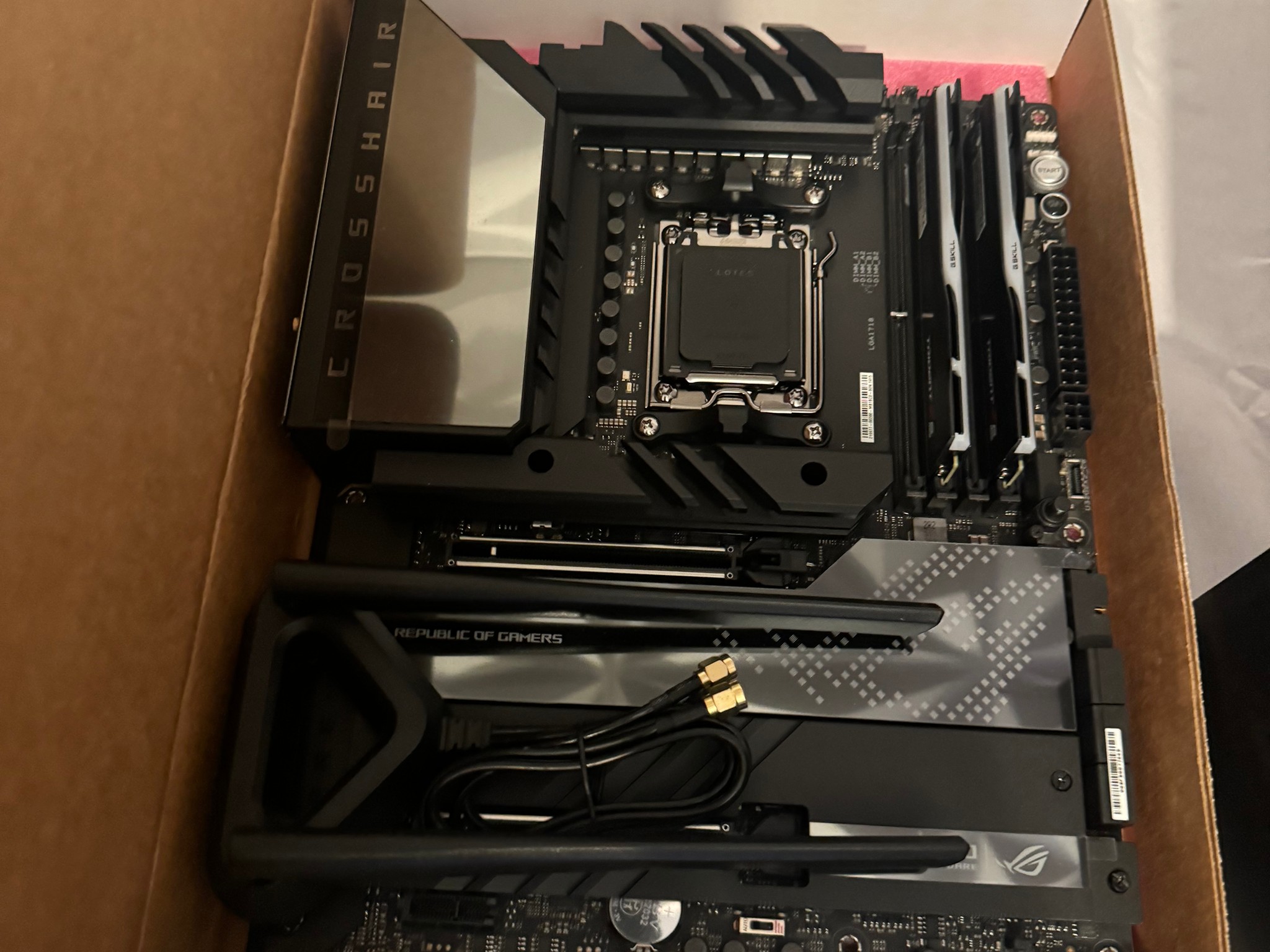 PINNACLE ASUS ROG BUNDLE