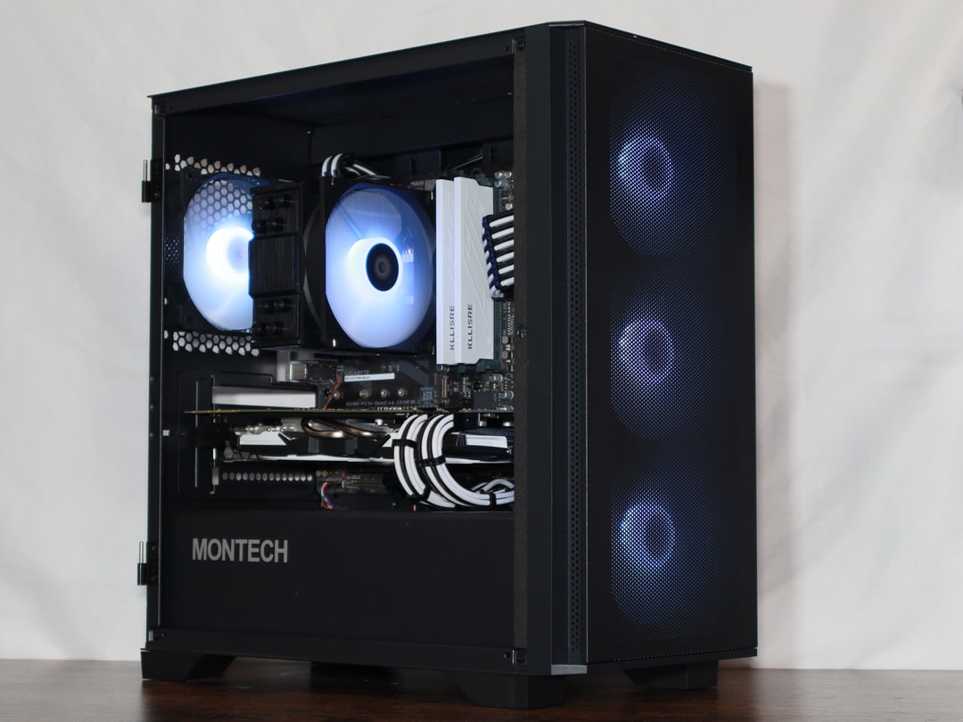 Gaming PC | RYZEN 7 2700X | GTX 1070 Ti | 16GB RAM | 512GB SSD | Jawa