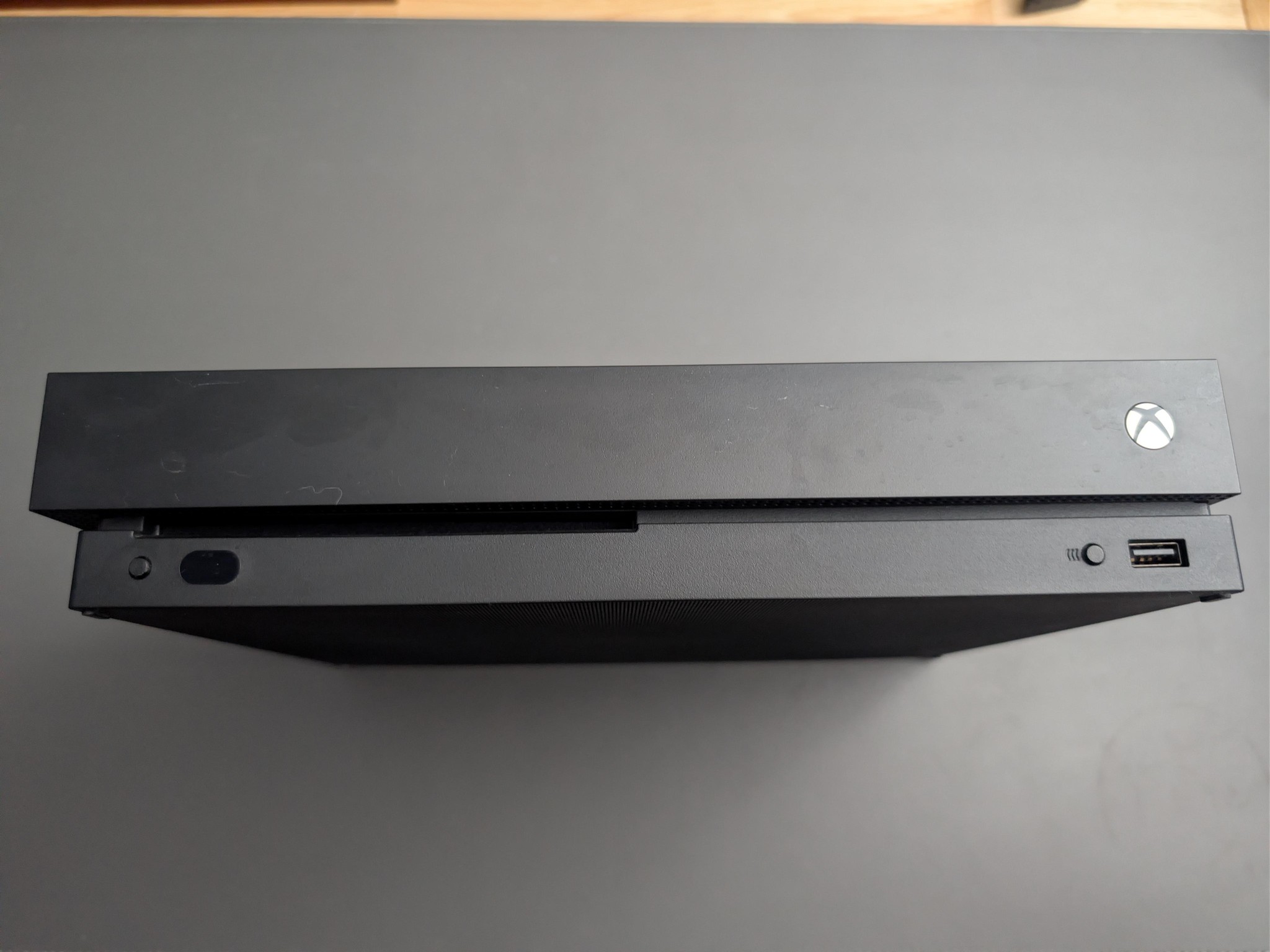 Xbox One X | Black