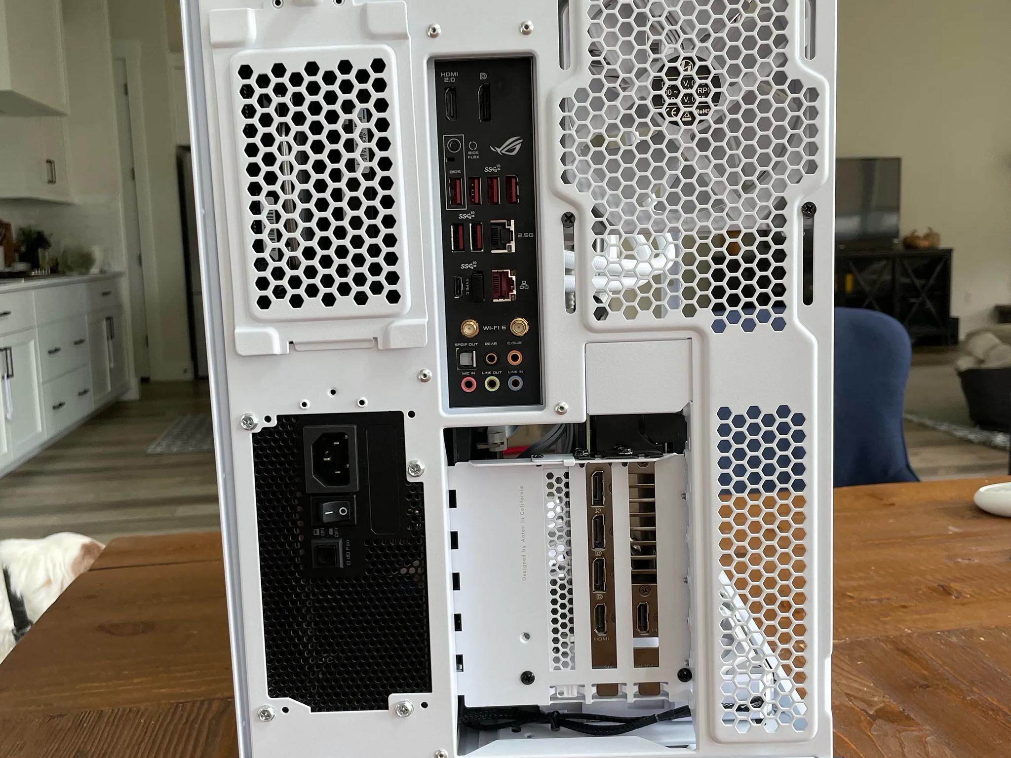 White Beast: RTX 3090 STRIX 24GB, Ryzen 9 5900X, 32GB DDR4 3600MHz Corsair Vengeance RAM, 5TB