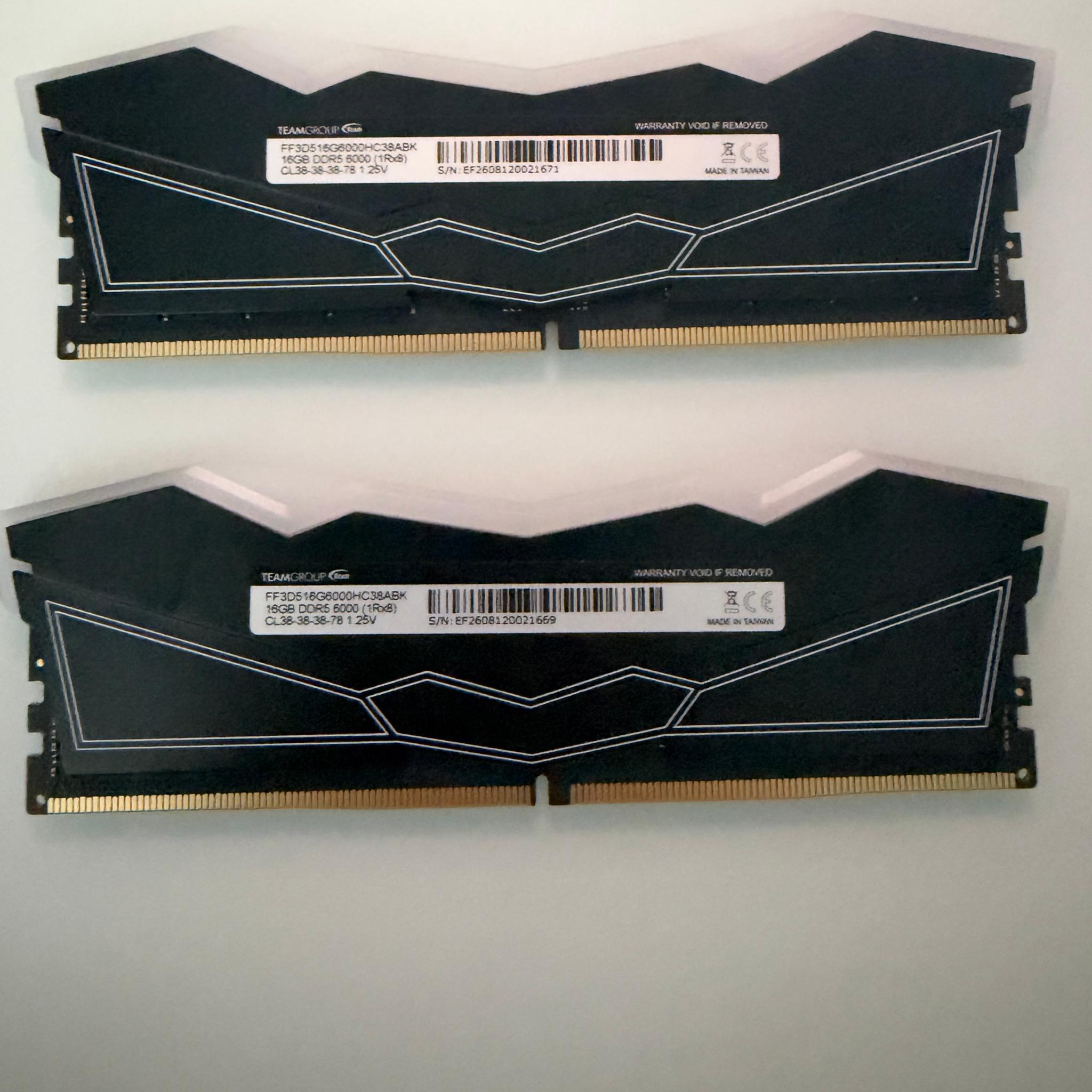 TEAMGROUP T-Force Delta RGB DDR5 32GB DDR5-6000 (2x16GB)