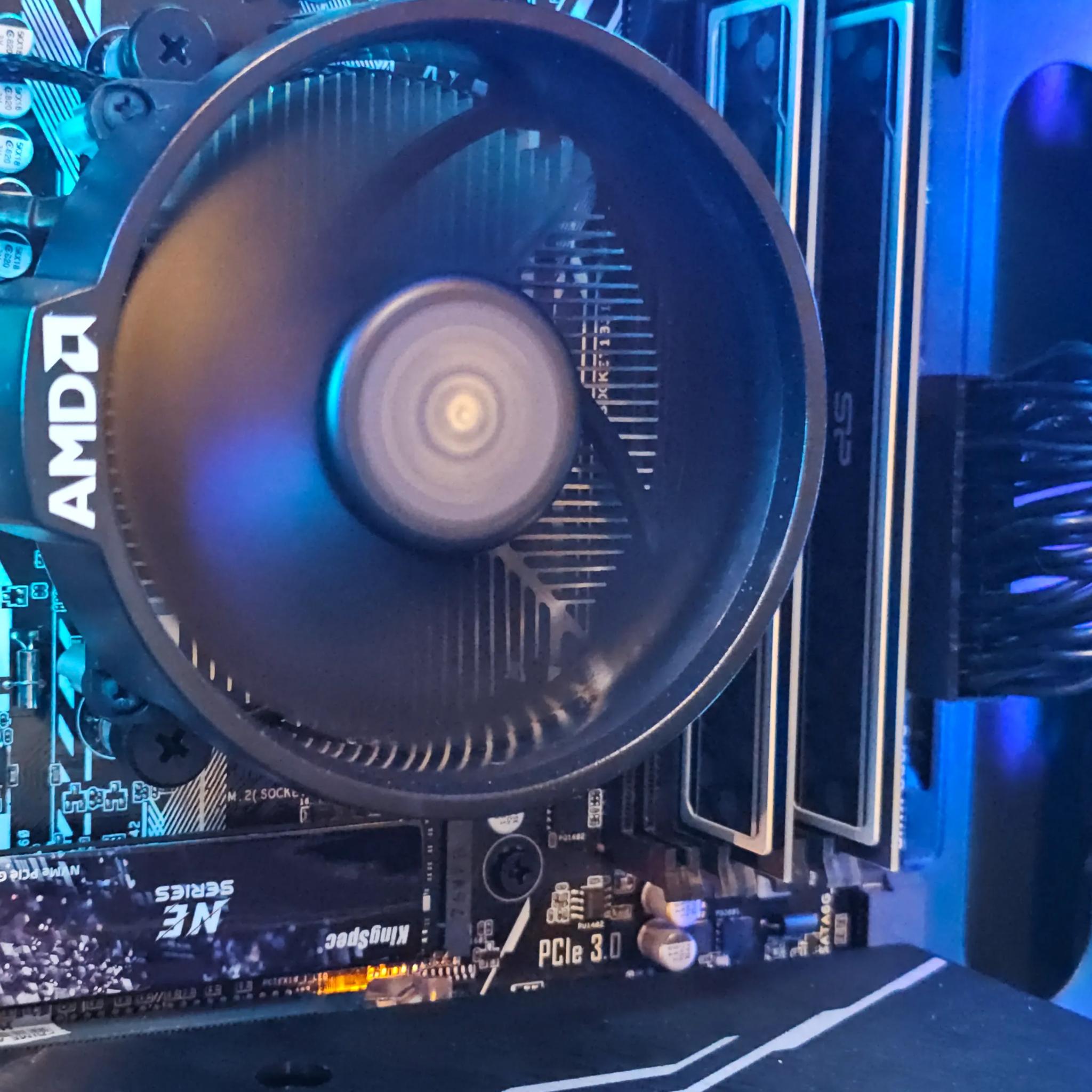 1080p RGB Lite / RX 5700-XT / Ryzen 5 / 16GB DDR4 / 1TB SSD