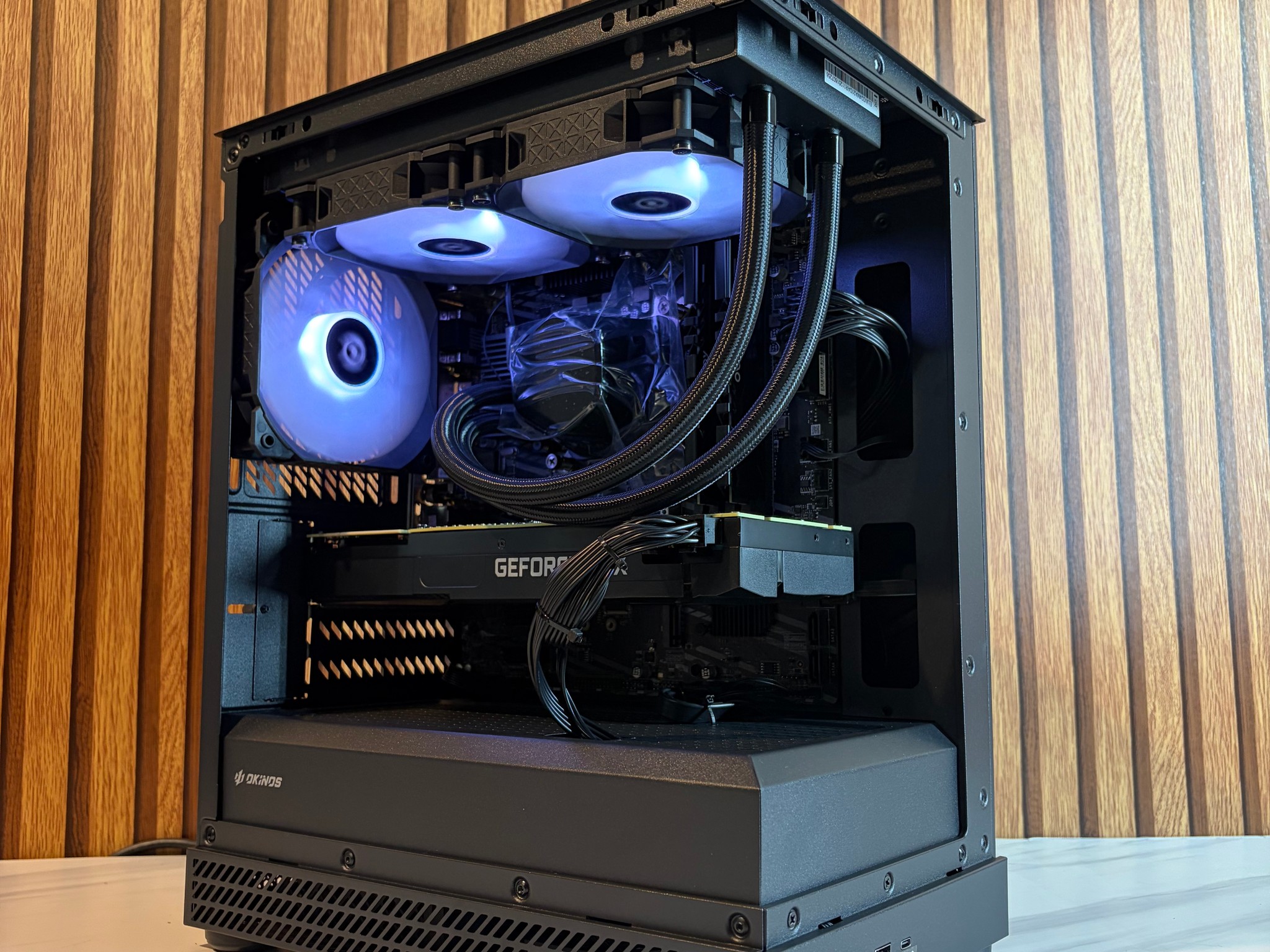RTX 2080 | I7 10700 | 500GB SSD| 16GB DDR4 | 650W | 240MM