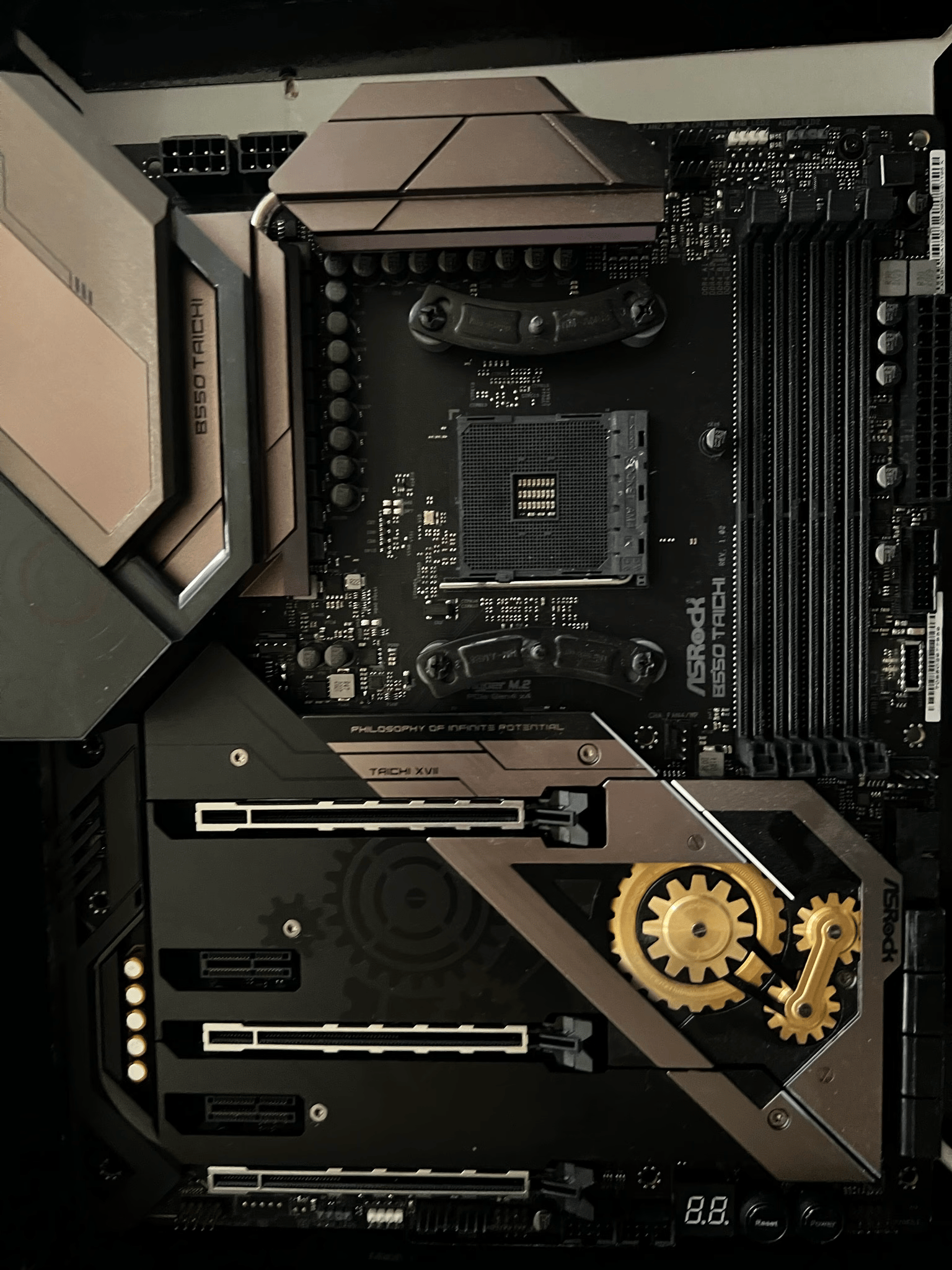 ASRock B550 Taichi AM4 Motherboard (READ DESCRIPTION)