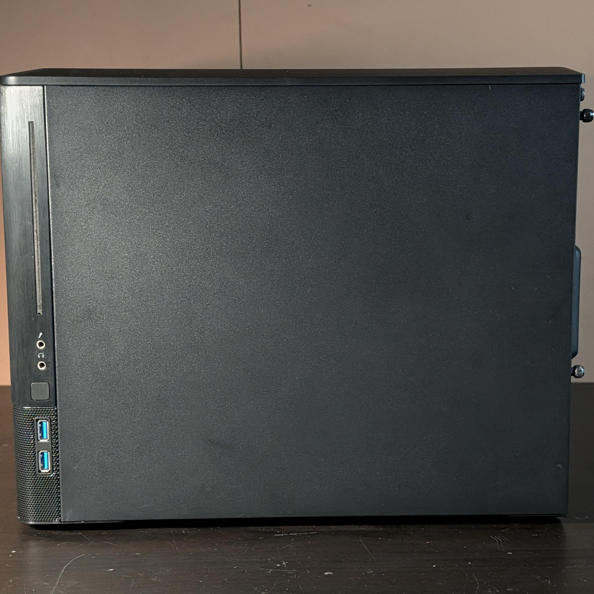 Fractal Design Node 804 Black Aluminum Micro ATX Cube Computer Case 8 Drives