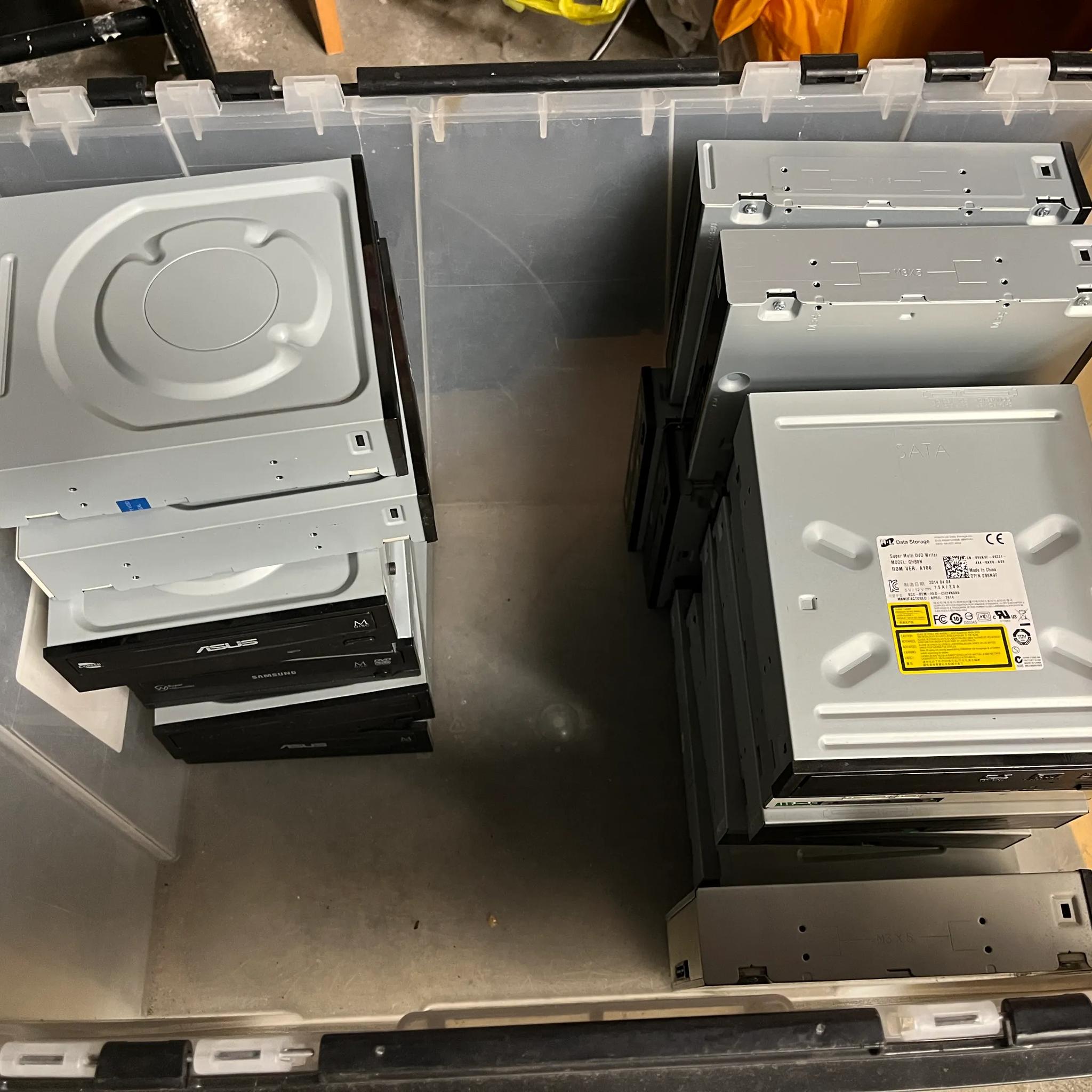 DVD CD Rewritable Drive Burner For Internal Desktop Computer, (1 Piece, Random Model) - Tested