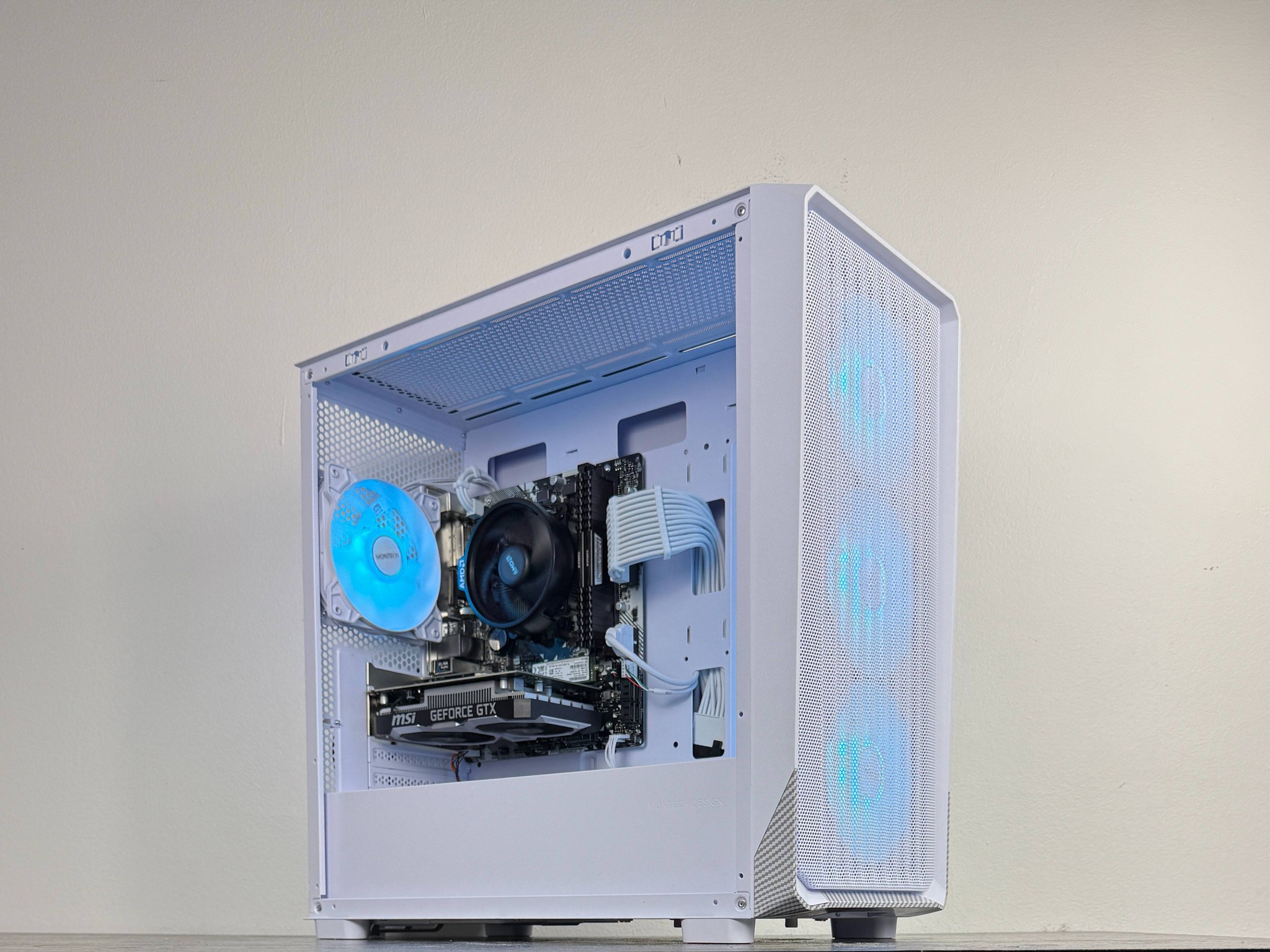 ❄️Powder❄️ | 1080p Gaming PC | Ryzen 5 1600AF | MSI GTX 1630 | 16GB DDR4 3000MHz