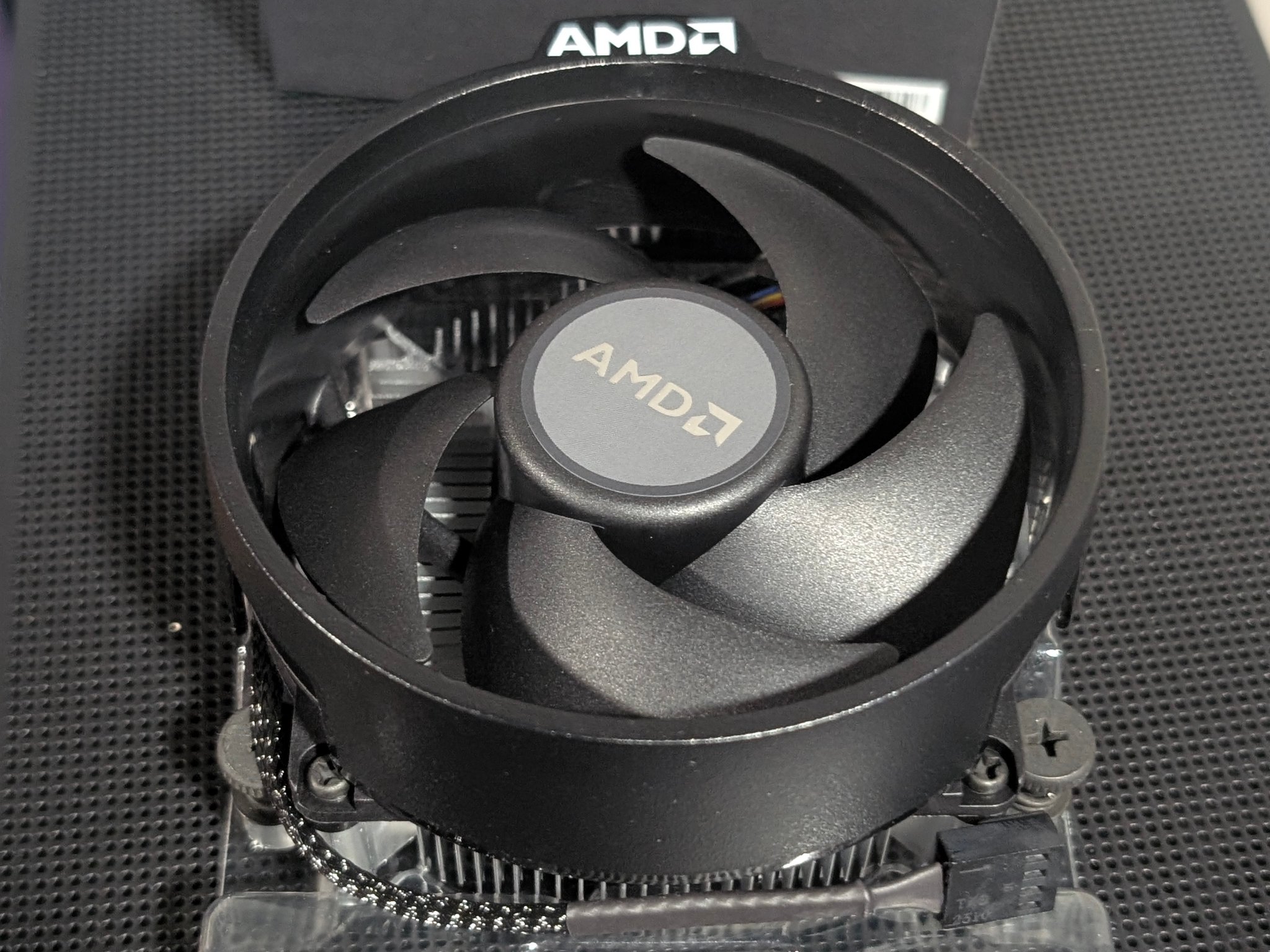 AMD Wraith Stealth CPU Cooler