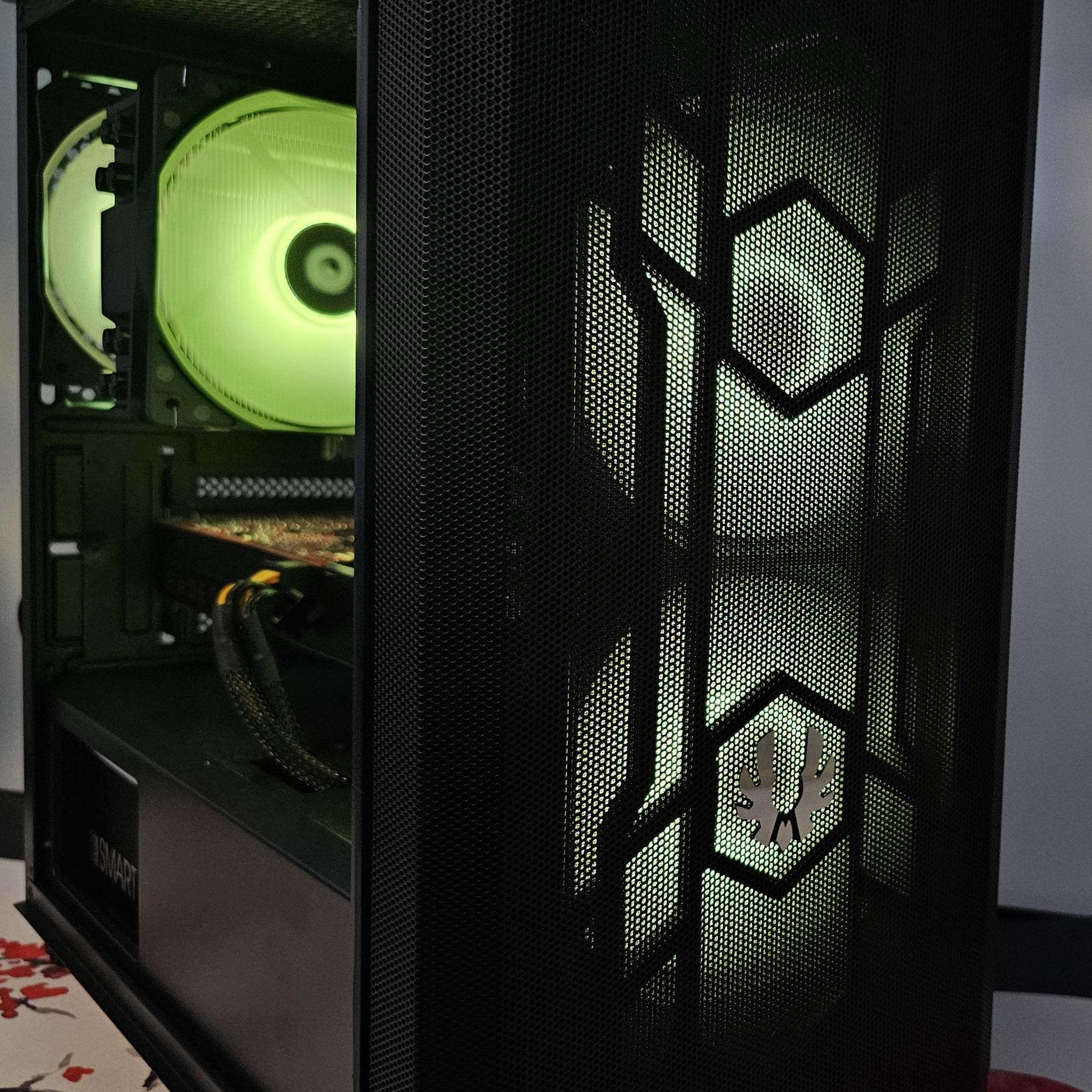 Budget baller Gaming Rig Ryzen 5 3600 / 16GB DDR4 / 1TB SSD / RX570X 8GB