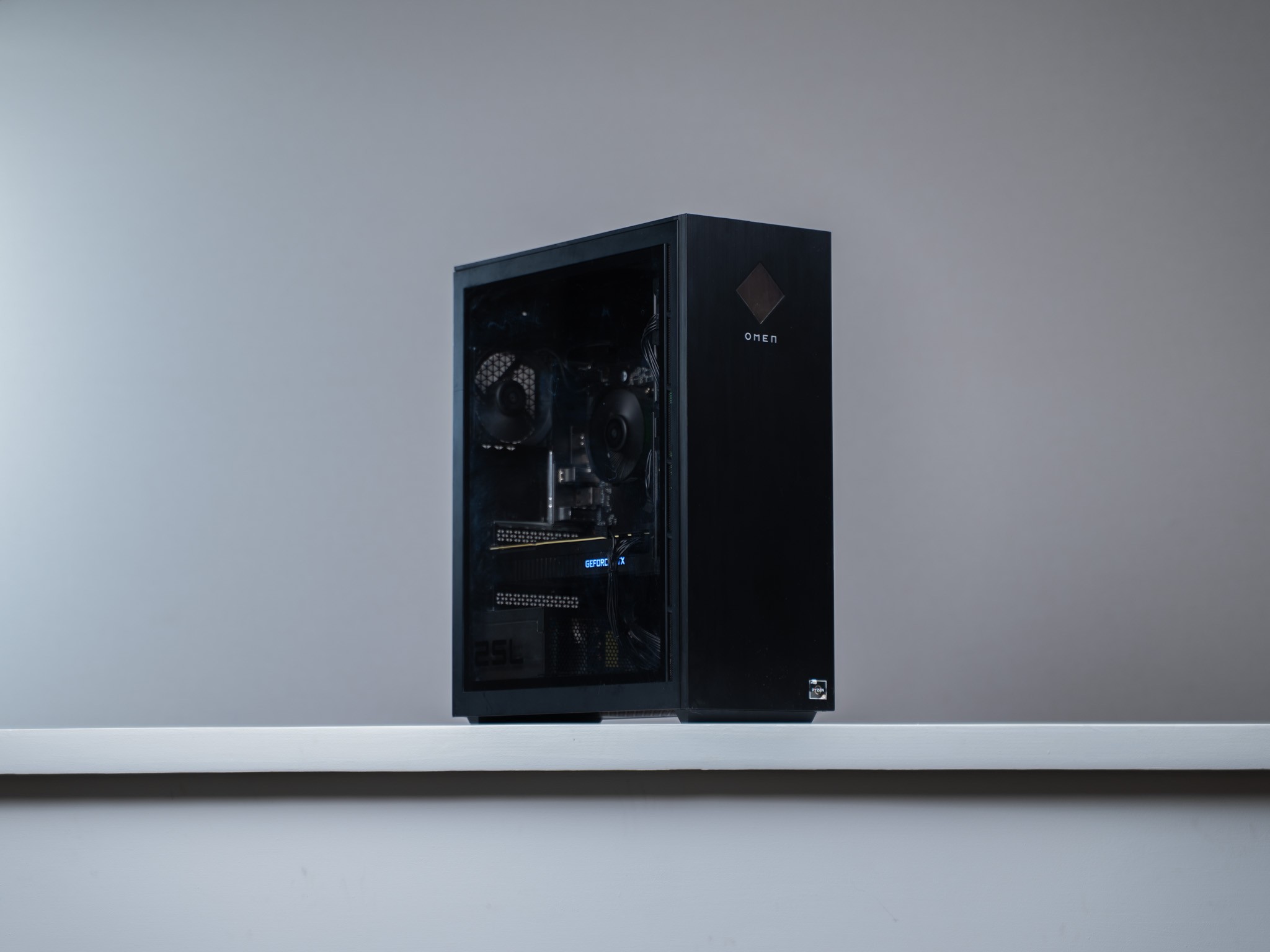 “Omenform” RTX 2070 Super Ryzen 5 3500 16GB 800GB Windows 11 Gaming PC Powerhouse
