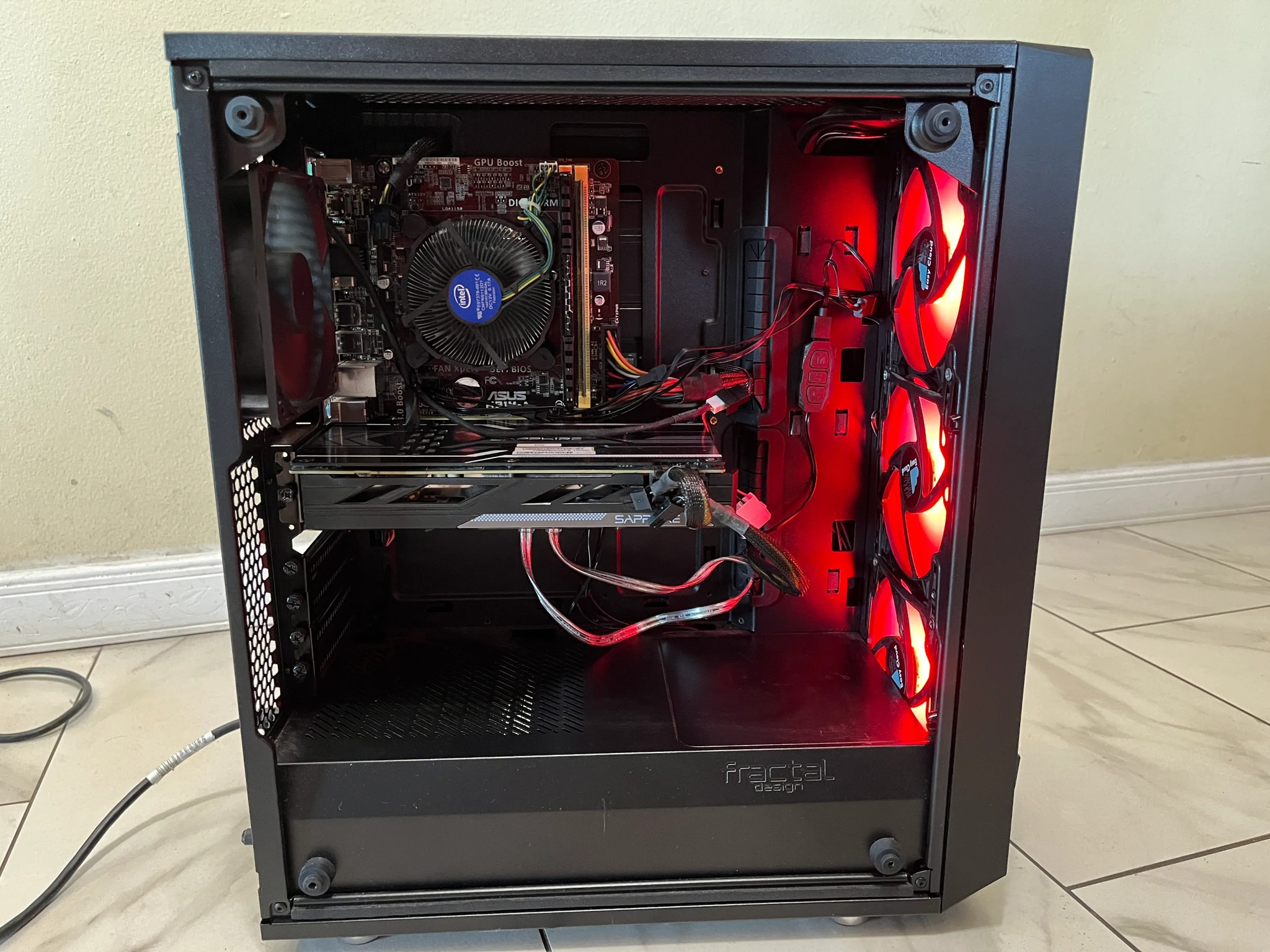 🟢🔥 Budget Gaming PC – RGB Case w/ Remote - Intel i5-4590, R9 380 4GB, 1 TB Storage & 12GB RAM 🔵 🖥️