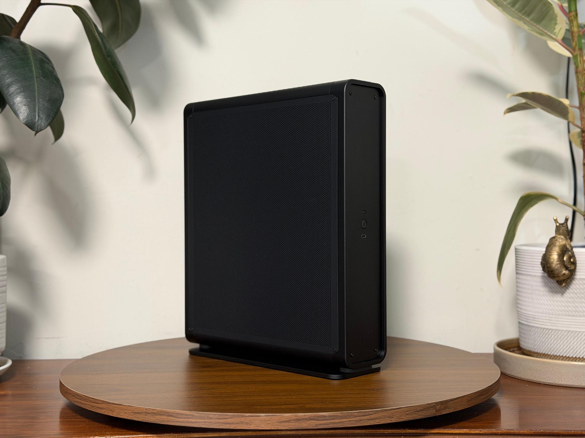 RTX 5080 Windforce OC SFF | Ryzen 7 9800X3D | 32GB DDR5 | B650E-I | 2TB SSD | NCASE x NFC Skyreach 5