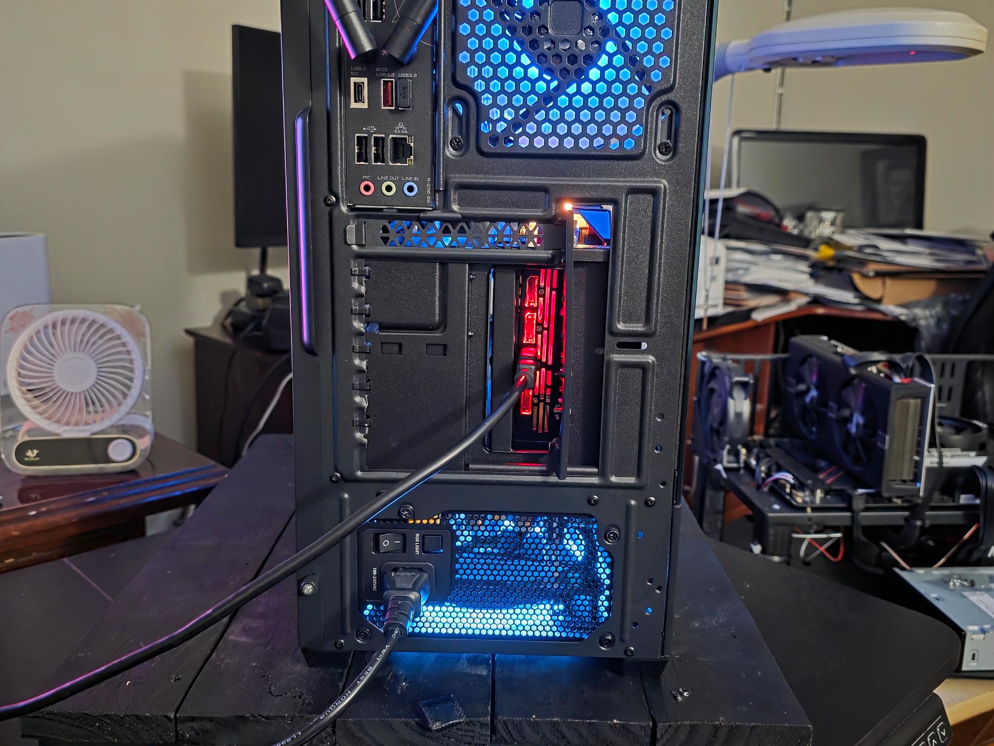 Verticle Mounted GPU.. Brand New Build..Custom AMD AM5