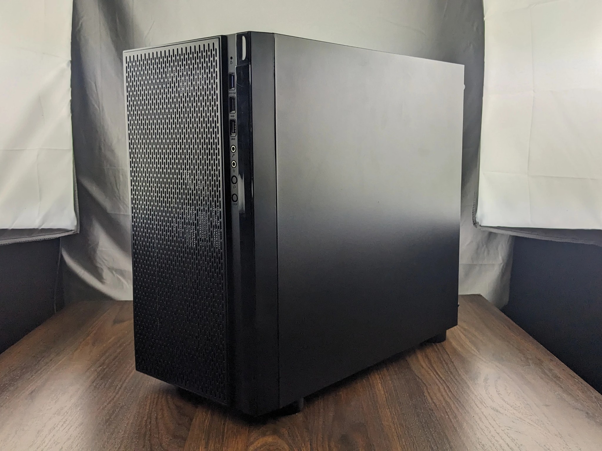 GamerSxin Custom GTX 750 Ti  i5-2500 8GB 1333mhz 128GB SSD 1TB HDD. Gaming Desktop