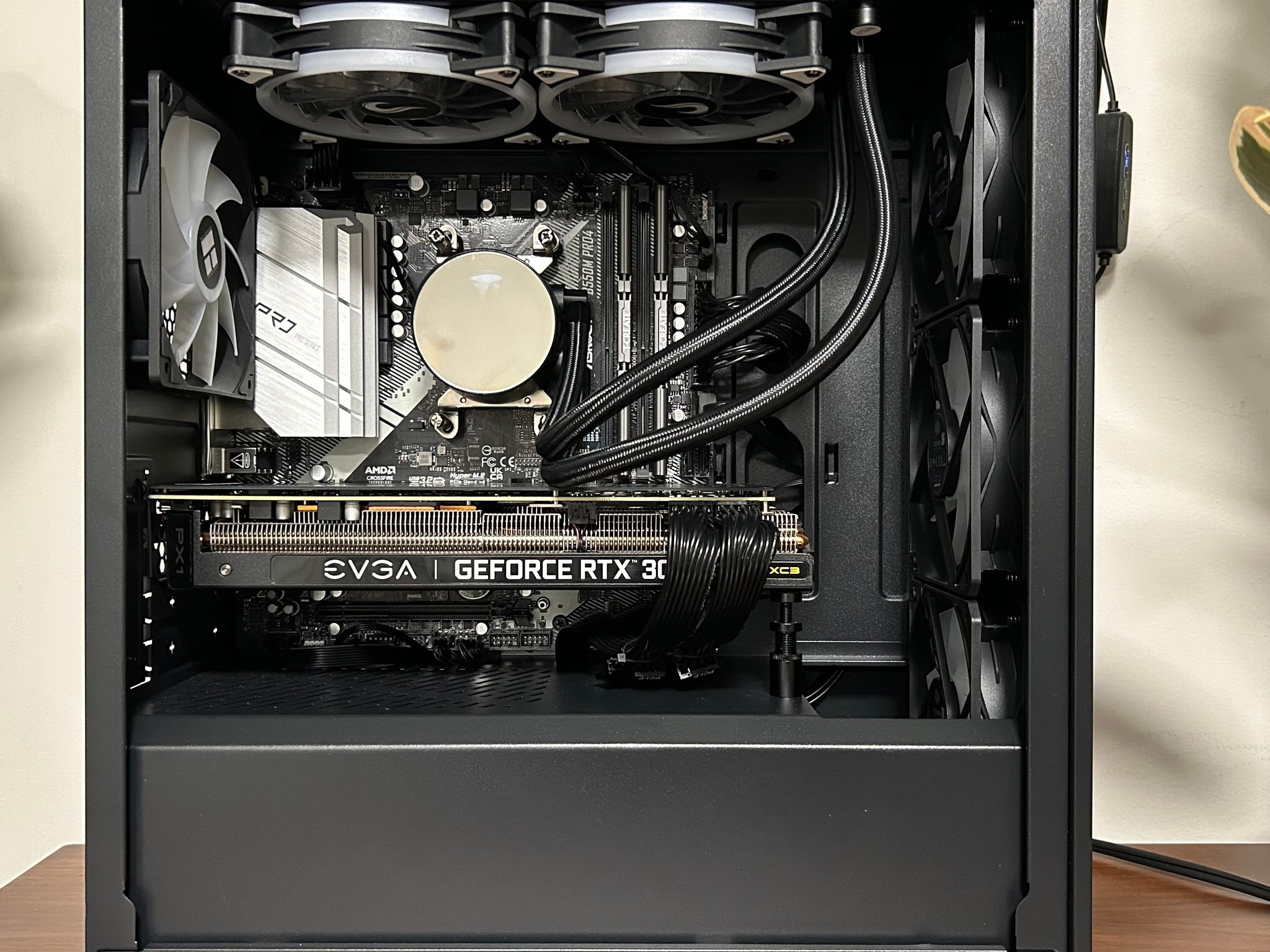 RTX 3070 | Ryzen 7 5800X | 32GB DDR4 | 1TB NVMe | 240mm AIO | 850W Gold