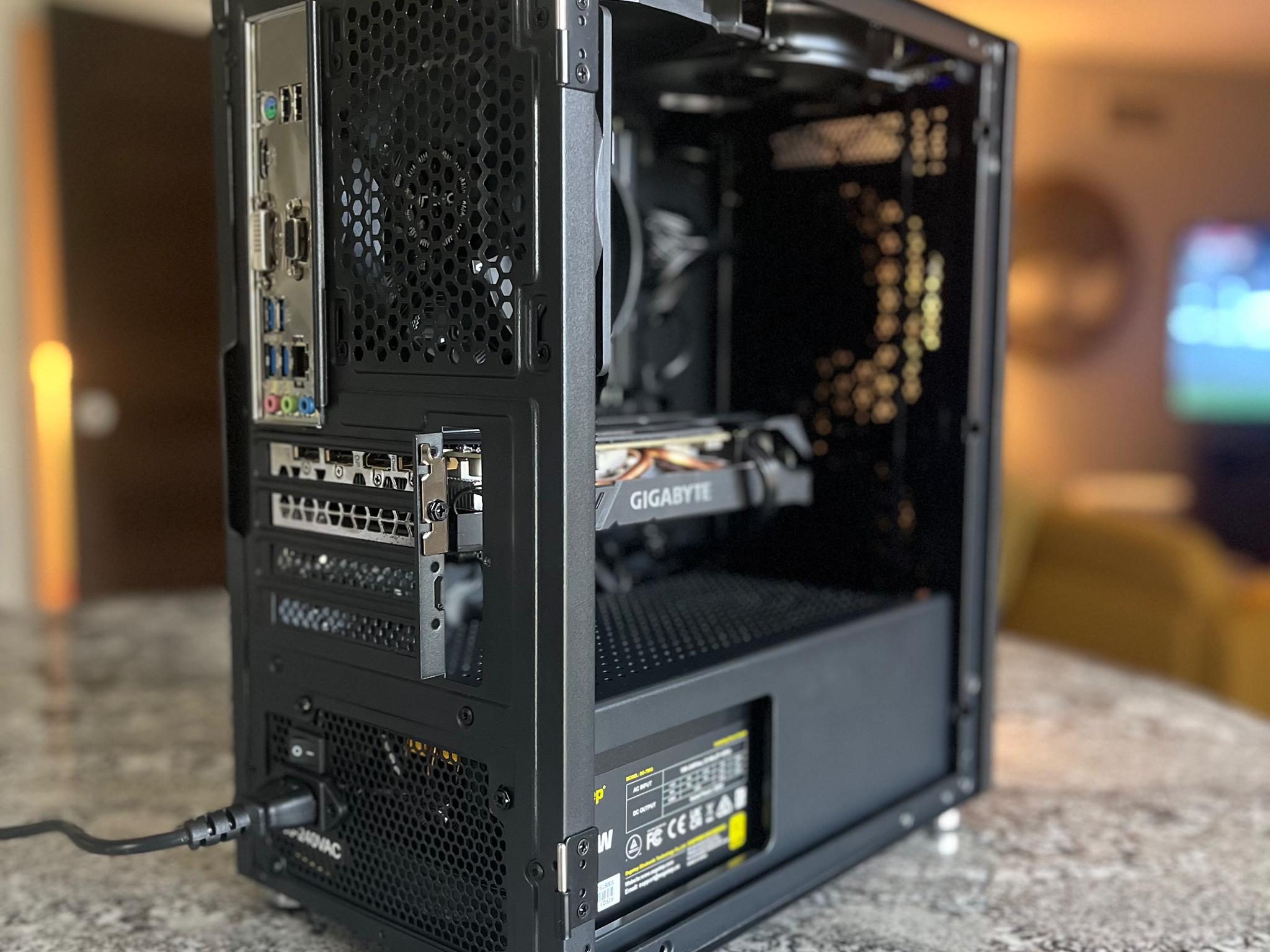 Stealthy Black Gaming Pc (Rtx 2060)