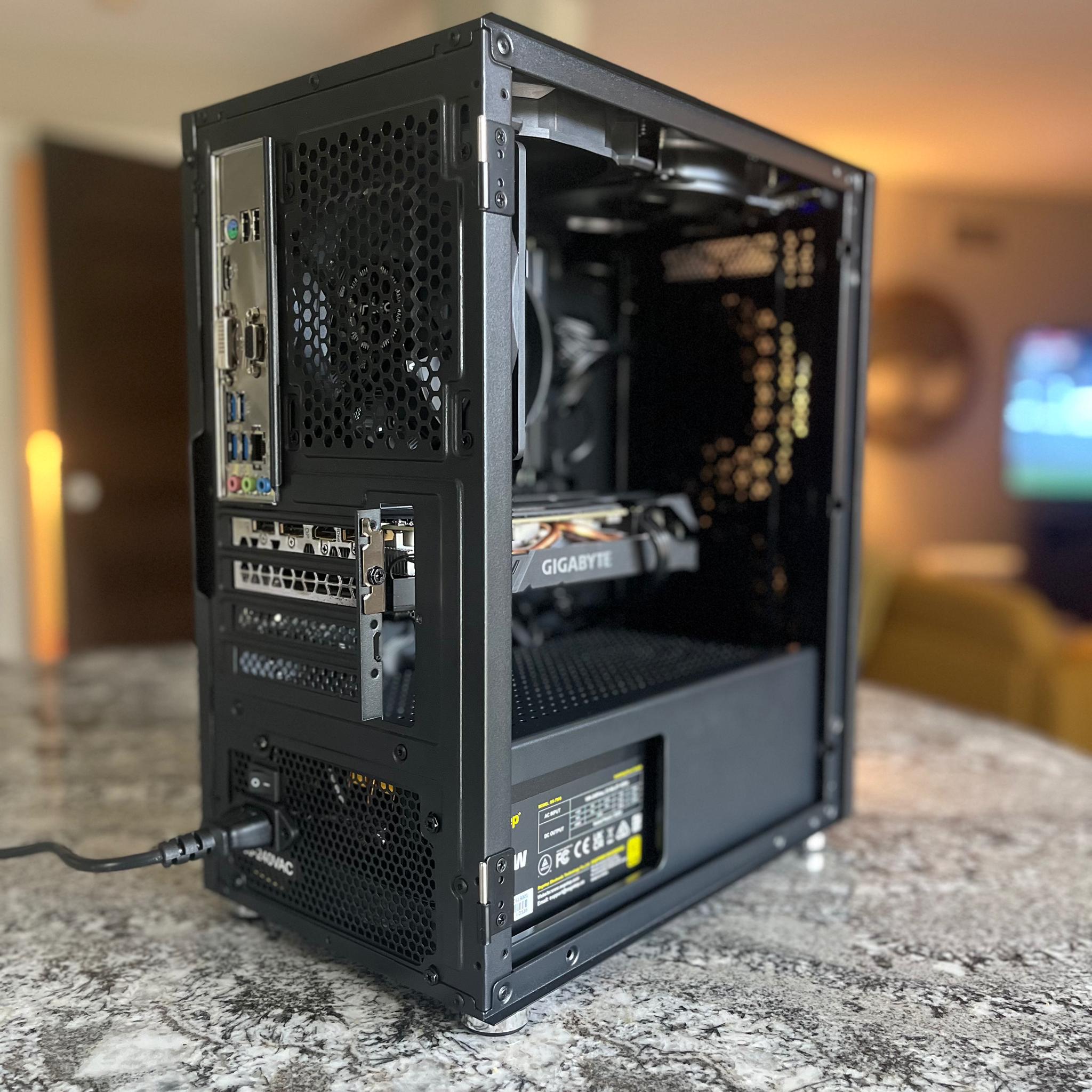 Stealthy Black Gaming Pc (Rtx 2060)
