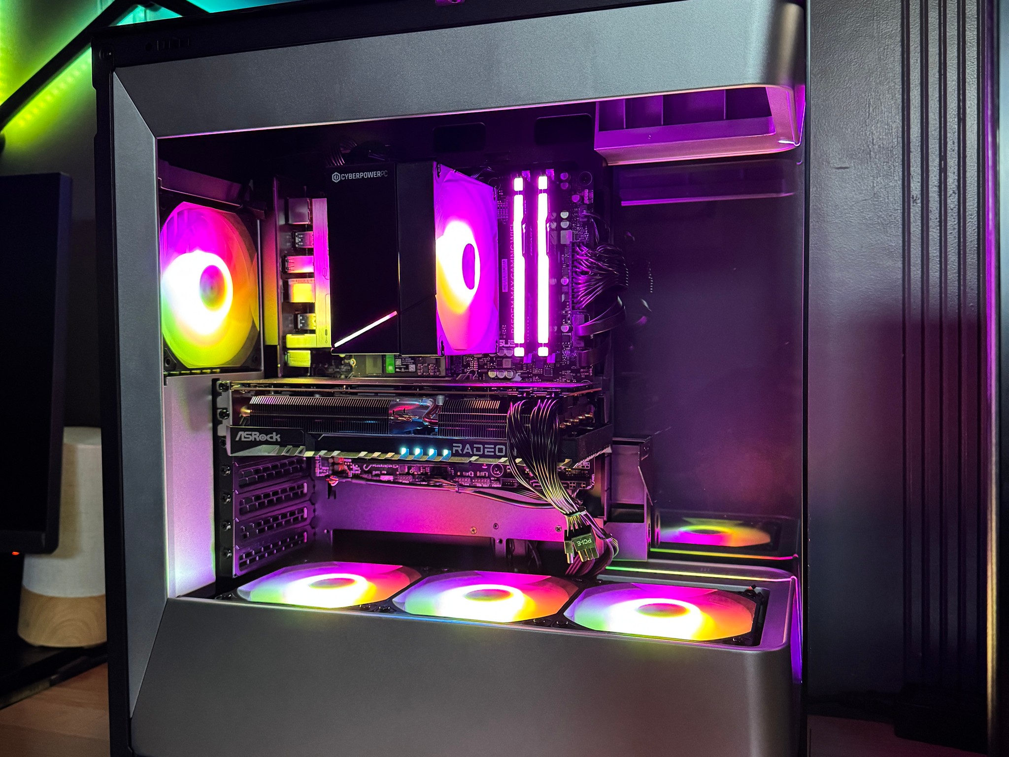 🚀PC | Ryzen 7 8700F, RX 7700 16GB, 16GB(2x8GB) DDR5, 1TB Gen4 SSD, 850W 80+ Gold