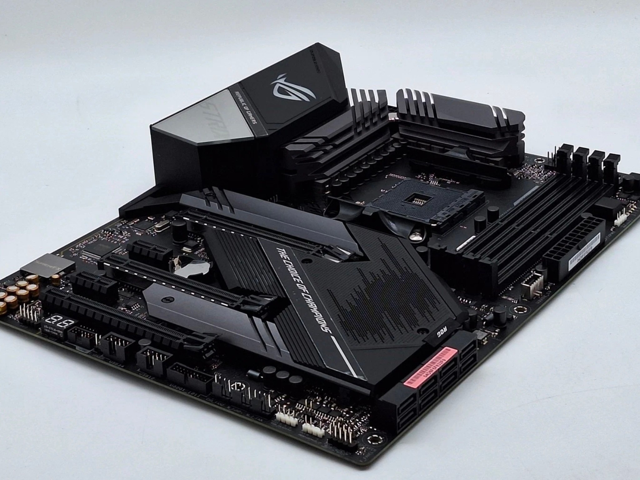 R9 3900X + Strix X570E + 16GB + 500GB NMVE WIFI 6E AMD AM4 DDR4