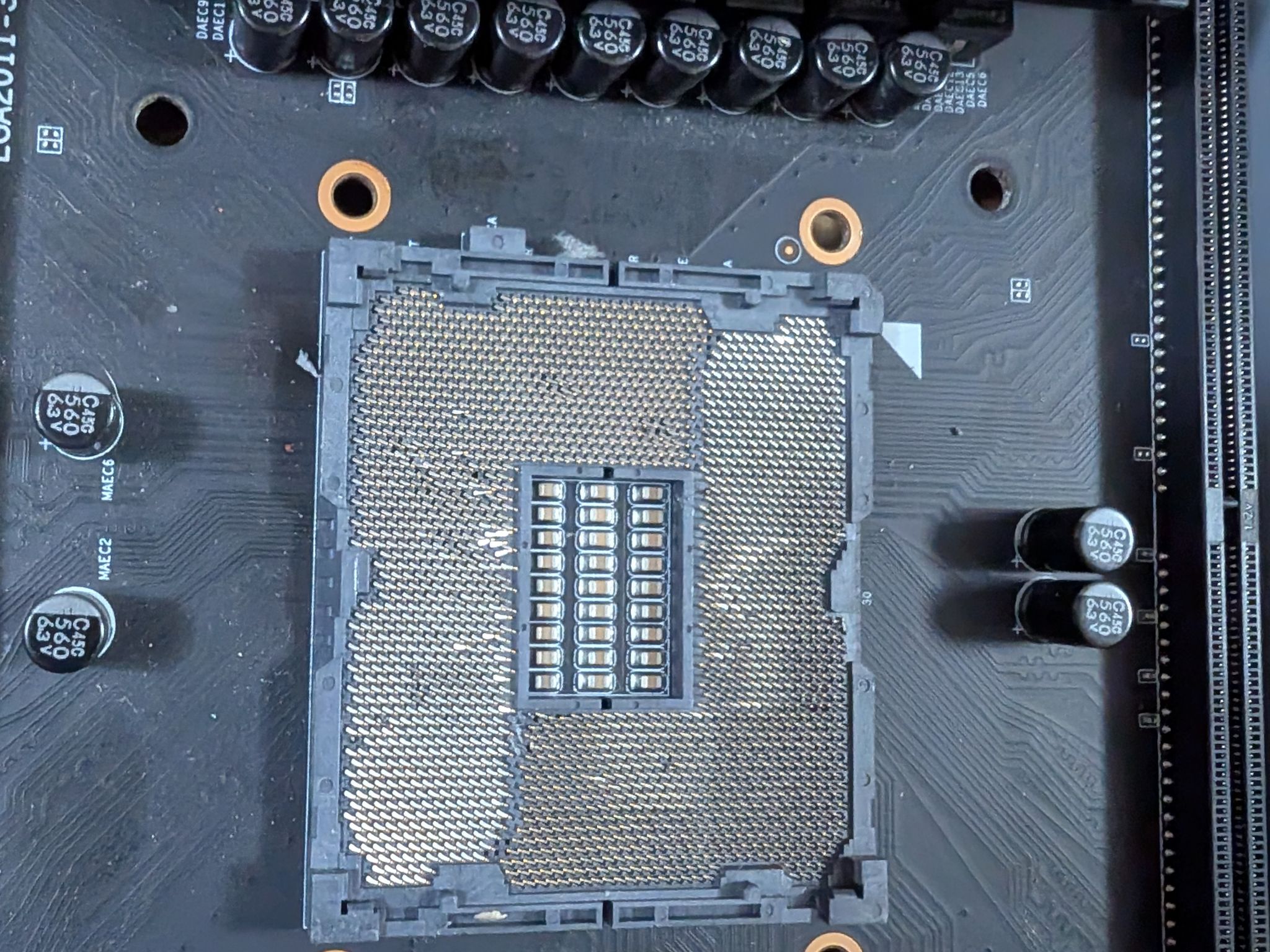 *READ* X99 motherboard + Core i7 5820K