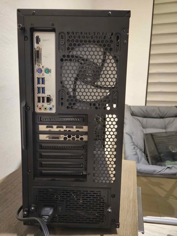 ULTRA BUDGET | RX580, Ryzen 5 2600, 16GB Ram | Black Gaming Computer
