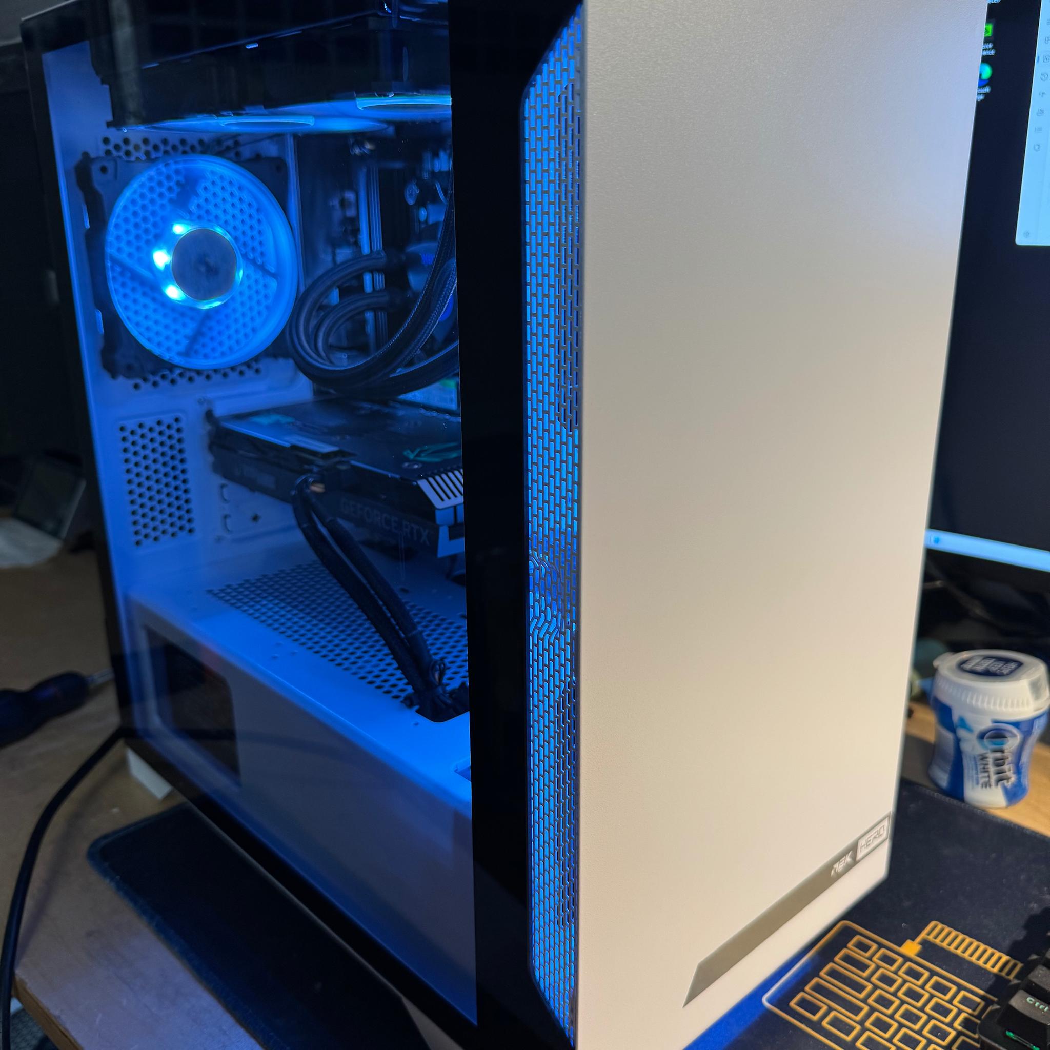 Gaming PC RTX 4060 Ryzen 7600 DDR5 read* no ram or nvme