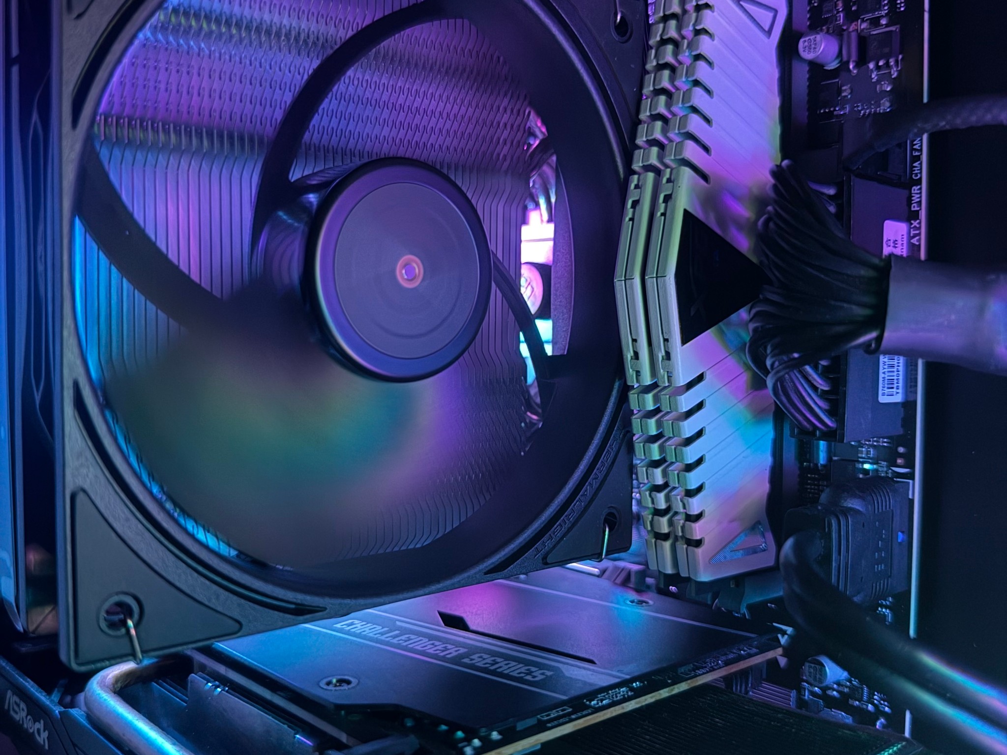 SPACE👾INVADER | I5 13400 | AMD 6650 XT | 1TB SSD | 16GB DDR4 | BT\WIFI