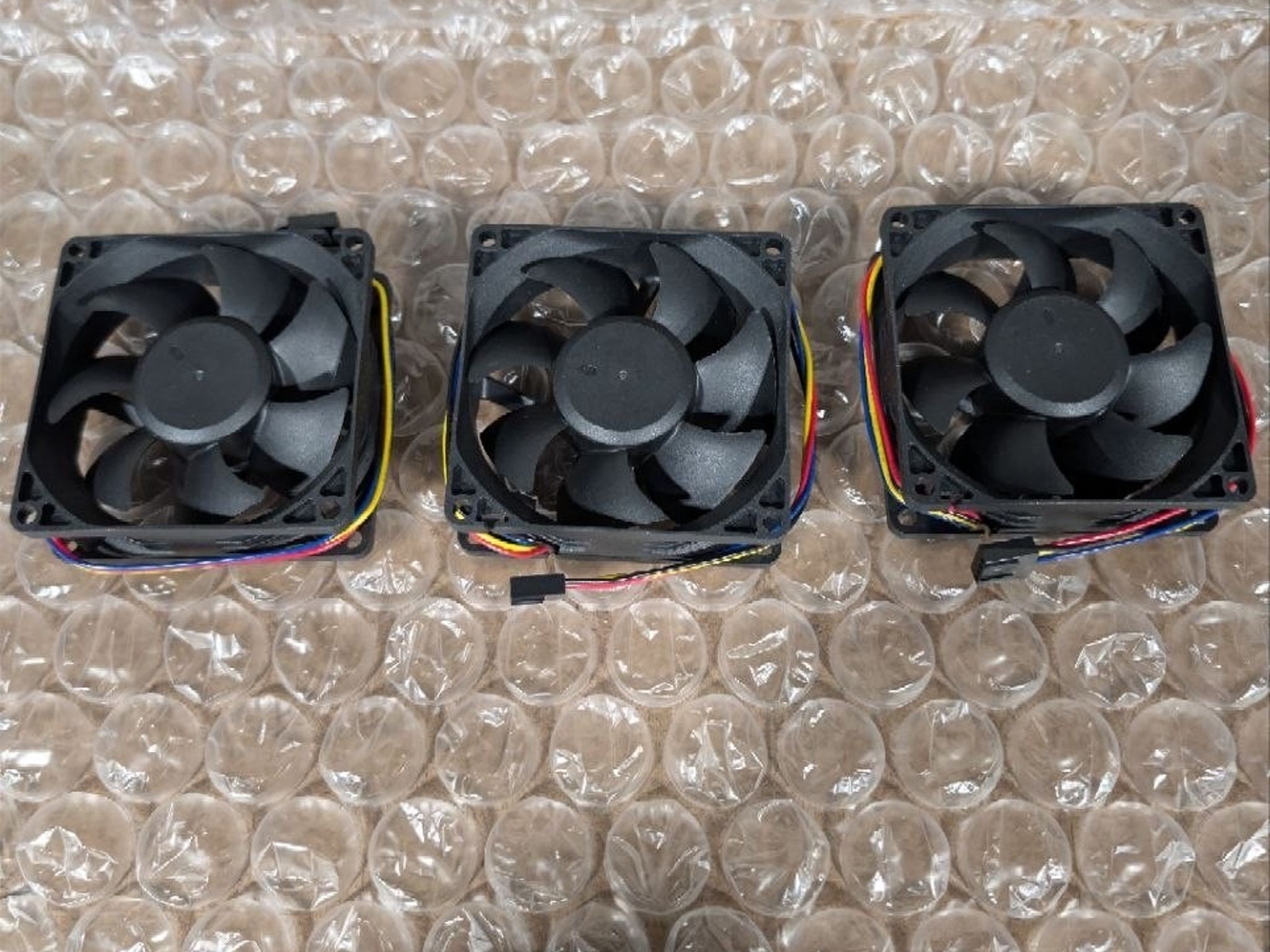 Alphacool Eisbaer Pro ES 80mm Triple HPE + 3x ES PWM Fans - (11972)
