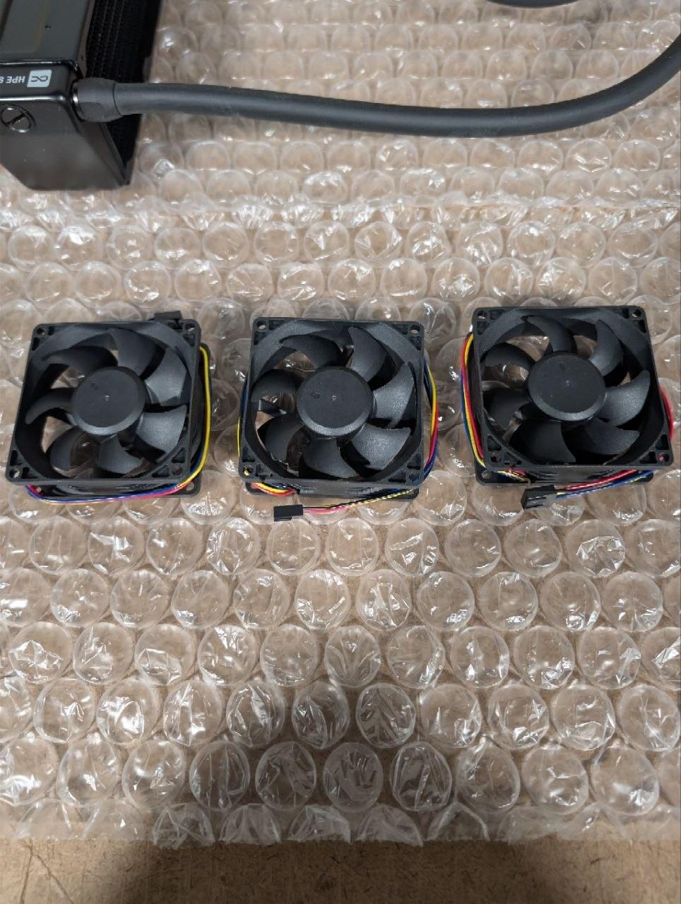 Alphacool Eisbaer Pro ES 80mm Triple HPE + 3x ES PWM Fans - (11972)