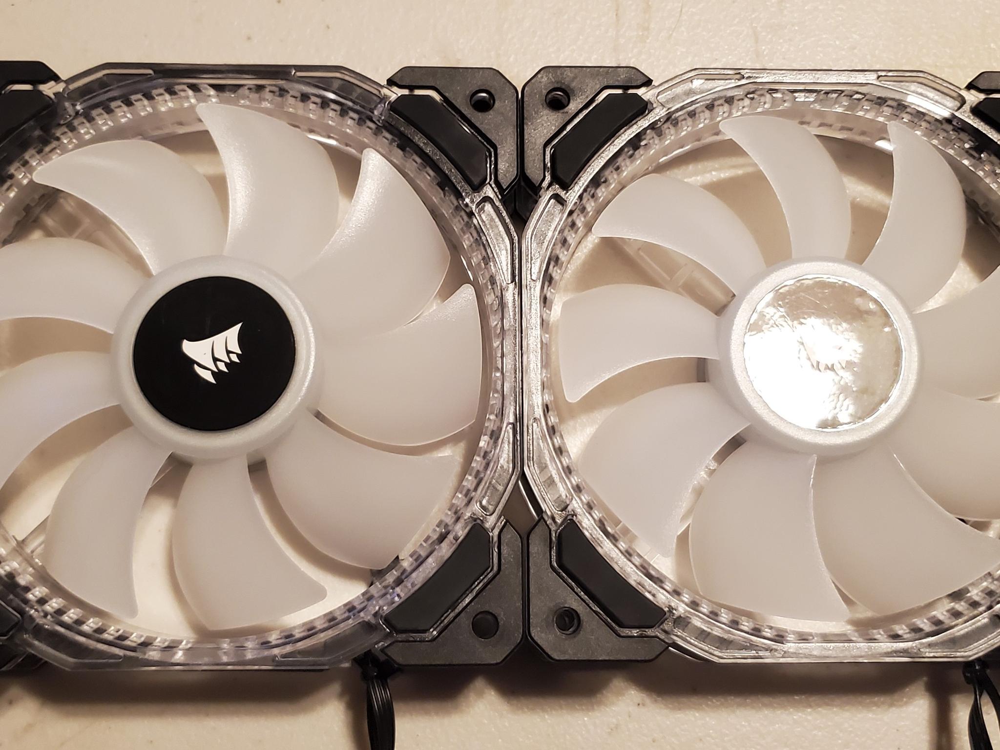 Corsair HD120 RGB LED High Performance 120mm 4pin PWM Fans (3-Pack with RGB Controller)
