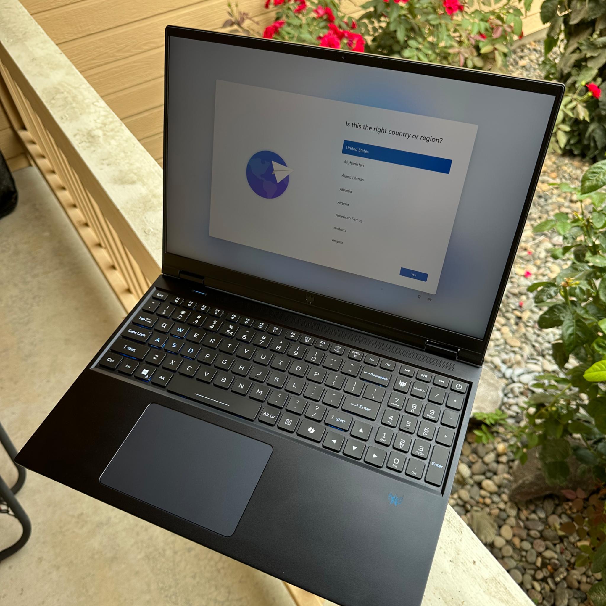 i7-14700HX / RTX 4070 / 40GB DDR5 Ram / 1TB nvme ssd / windows 11