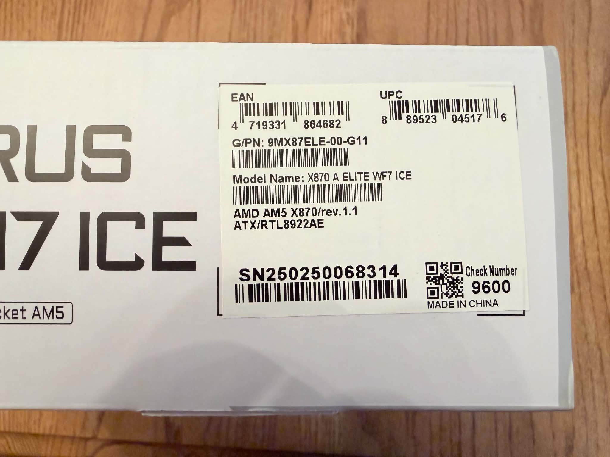 GIGABYTE X870 AORUS Elite WIFI7 ICE AMD AM5 (rev 1.1) Motherboard