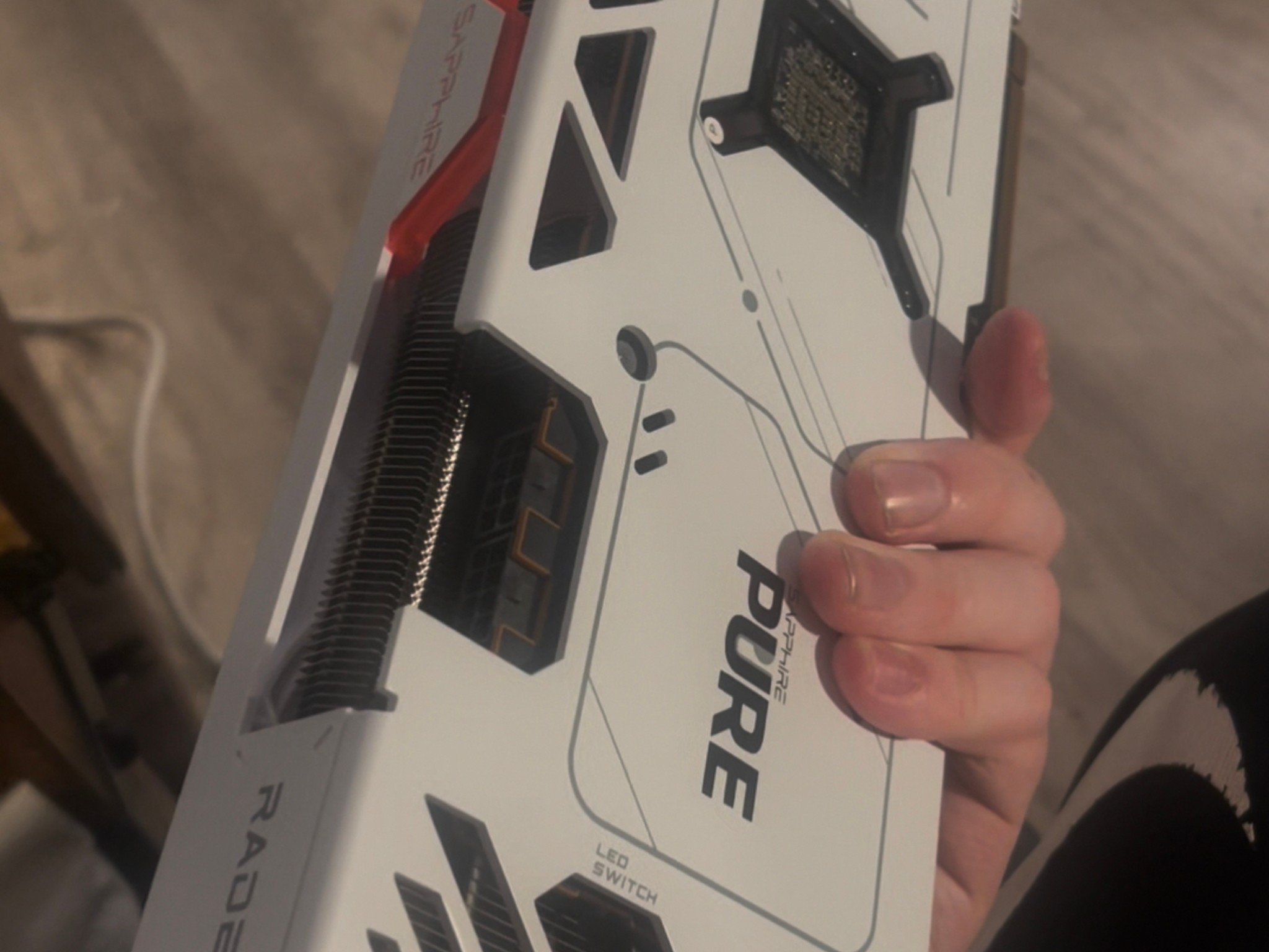 Sapphire Pure AMD RX 7800 XT