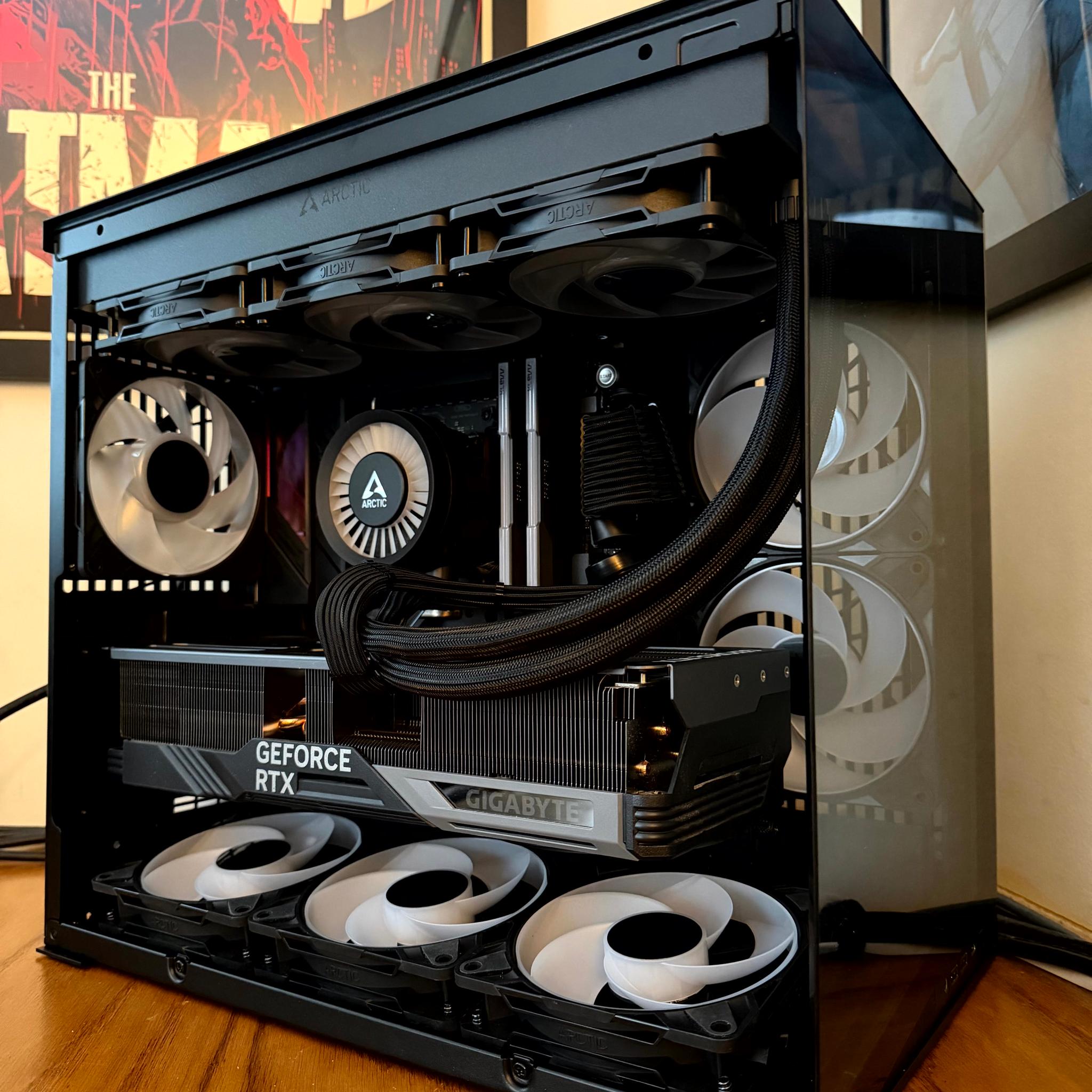 Tveir Hrafnar - RTX 4080 Super OC | Ryzen 9 7900x3d | 32G RAM @6400MT/sec | 4TB Storage | 1000W PSU