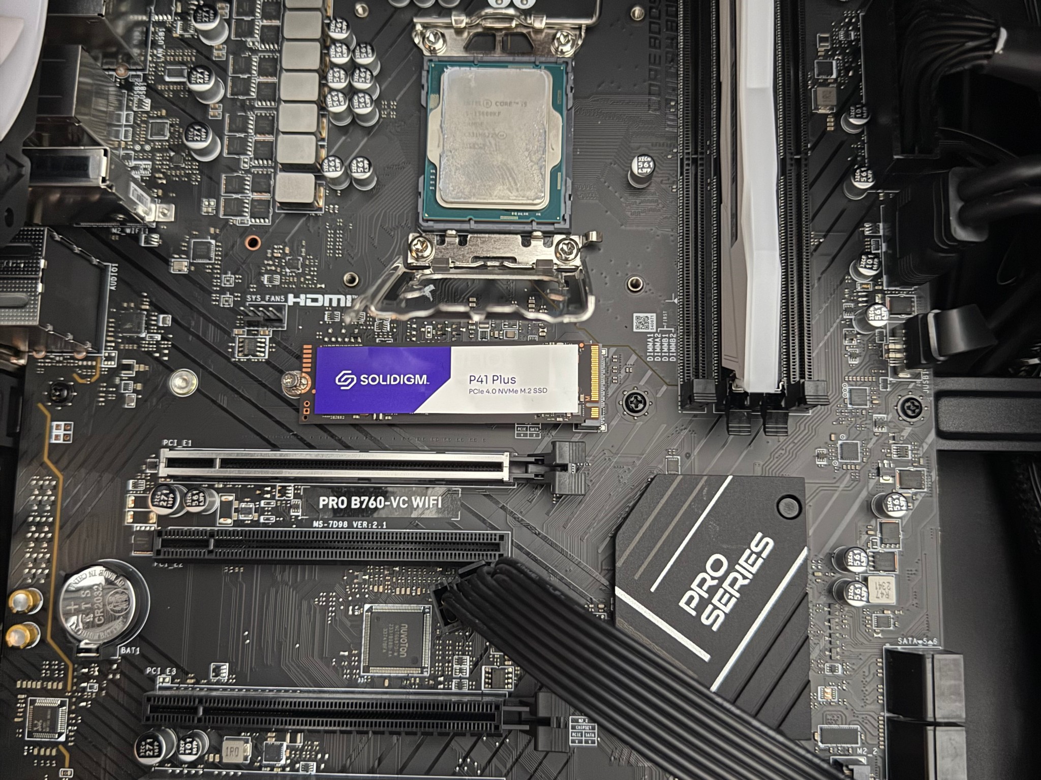 i5 13600KF, 1x16gb T Force DELTA DDR5 5200mhz, P41 Plus 1tb SSD NVME, B760-VC Wifi Motherboard MSI